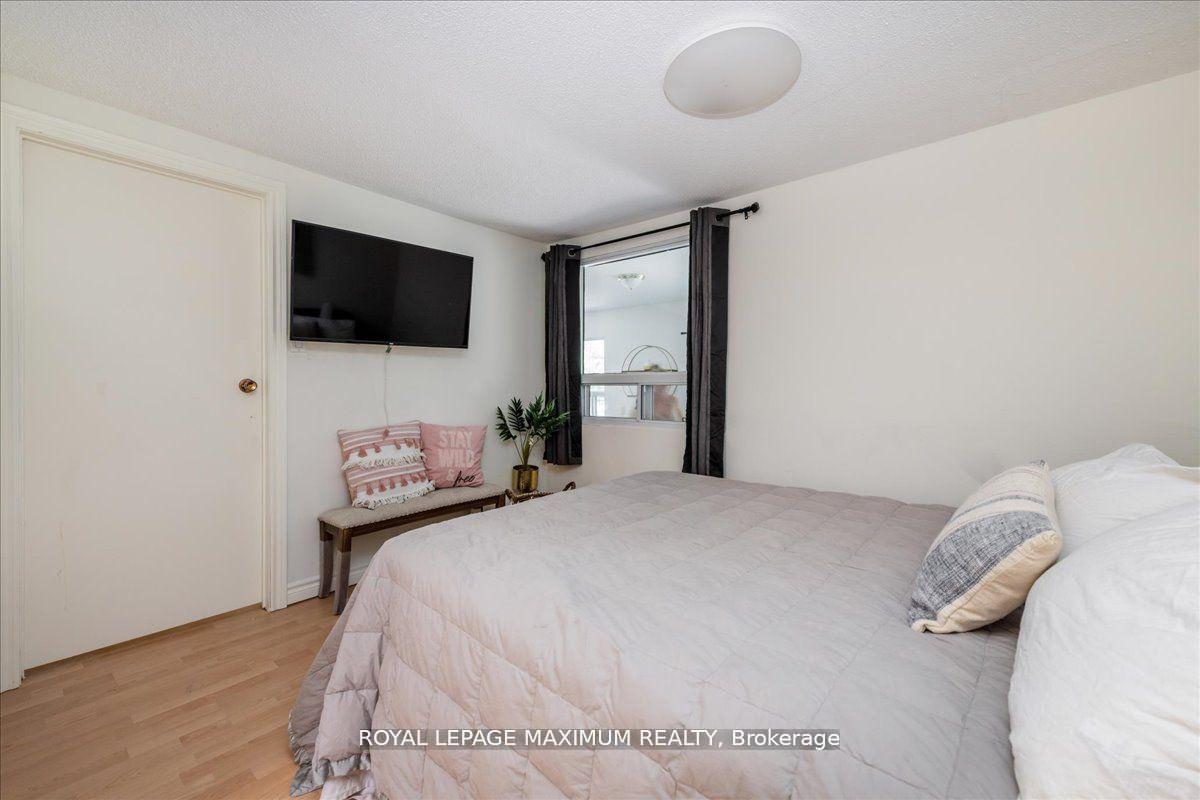Photo 11 of 749 River Road E, Wasaga Beach — HOMEH