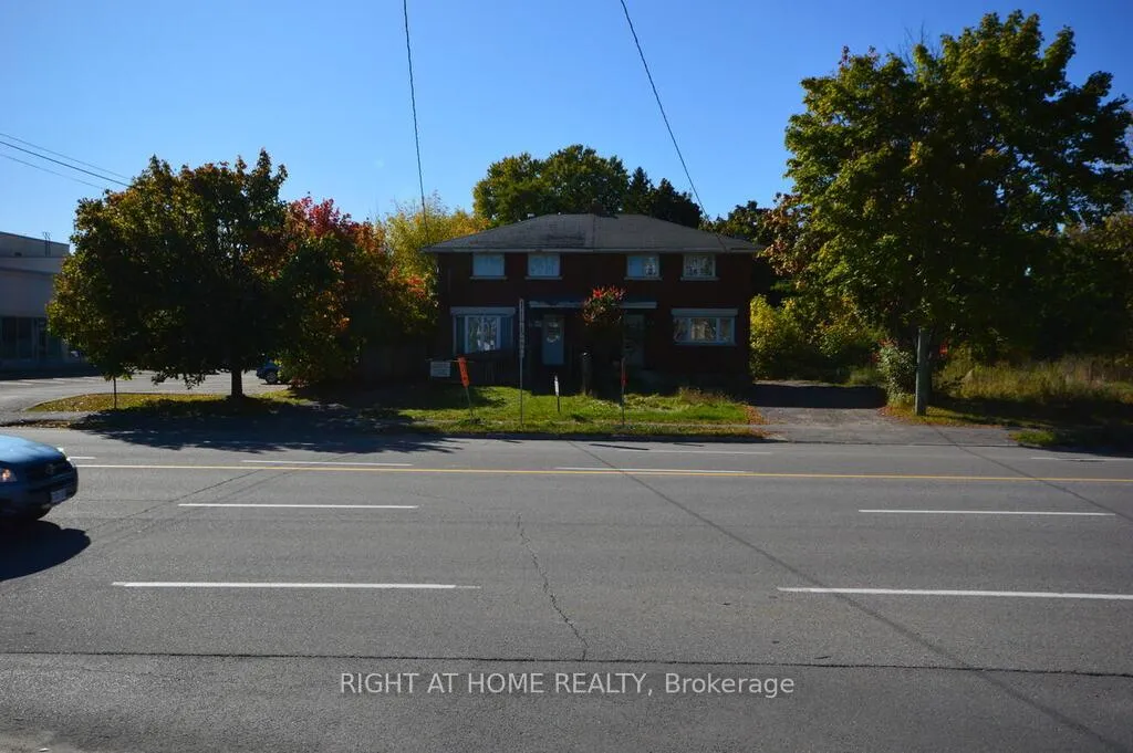 Front of 348 Woodroffe Avenue