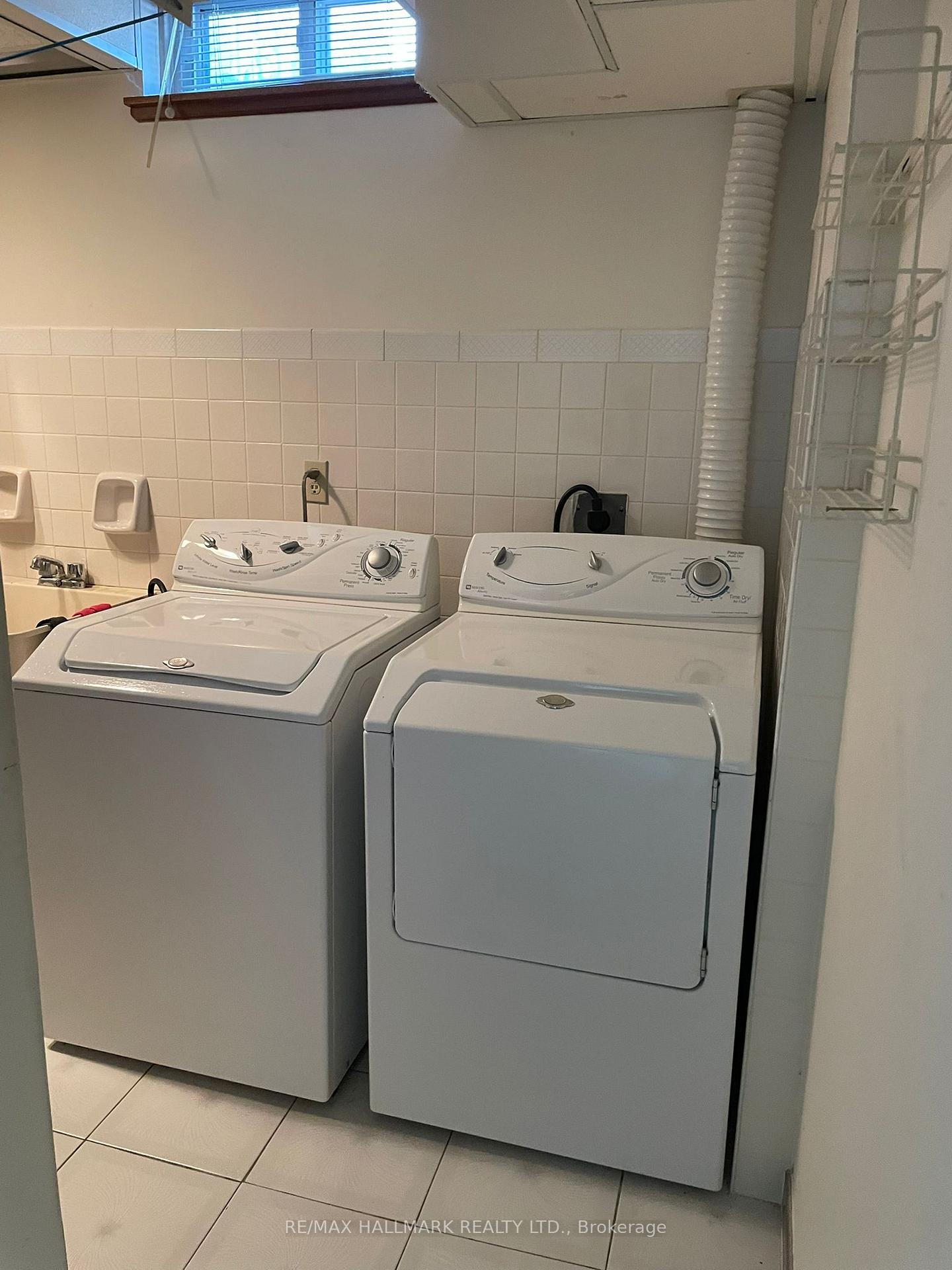 Photo 7 of Unit Lower, 117 White Boulevard, Vaughan, Brownridge — HOMEH