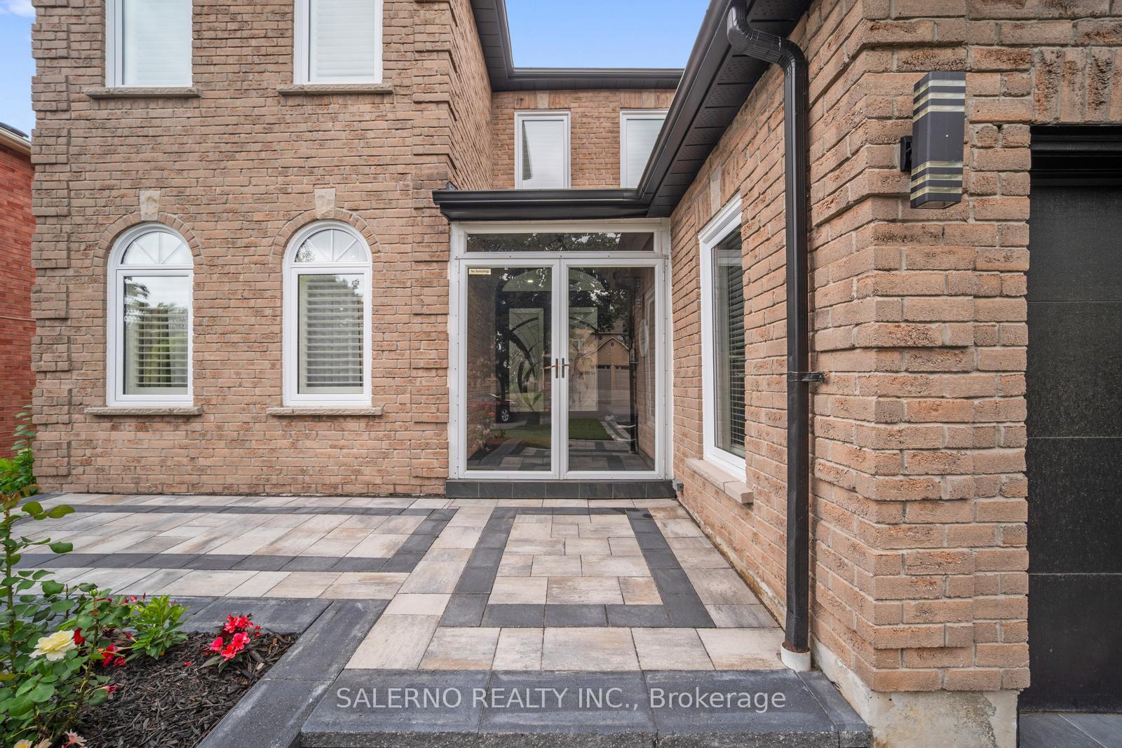 Photo 6 of 21 Bentonwood Crescent, Whitby, Pringle Creek — HOMEH