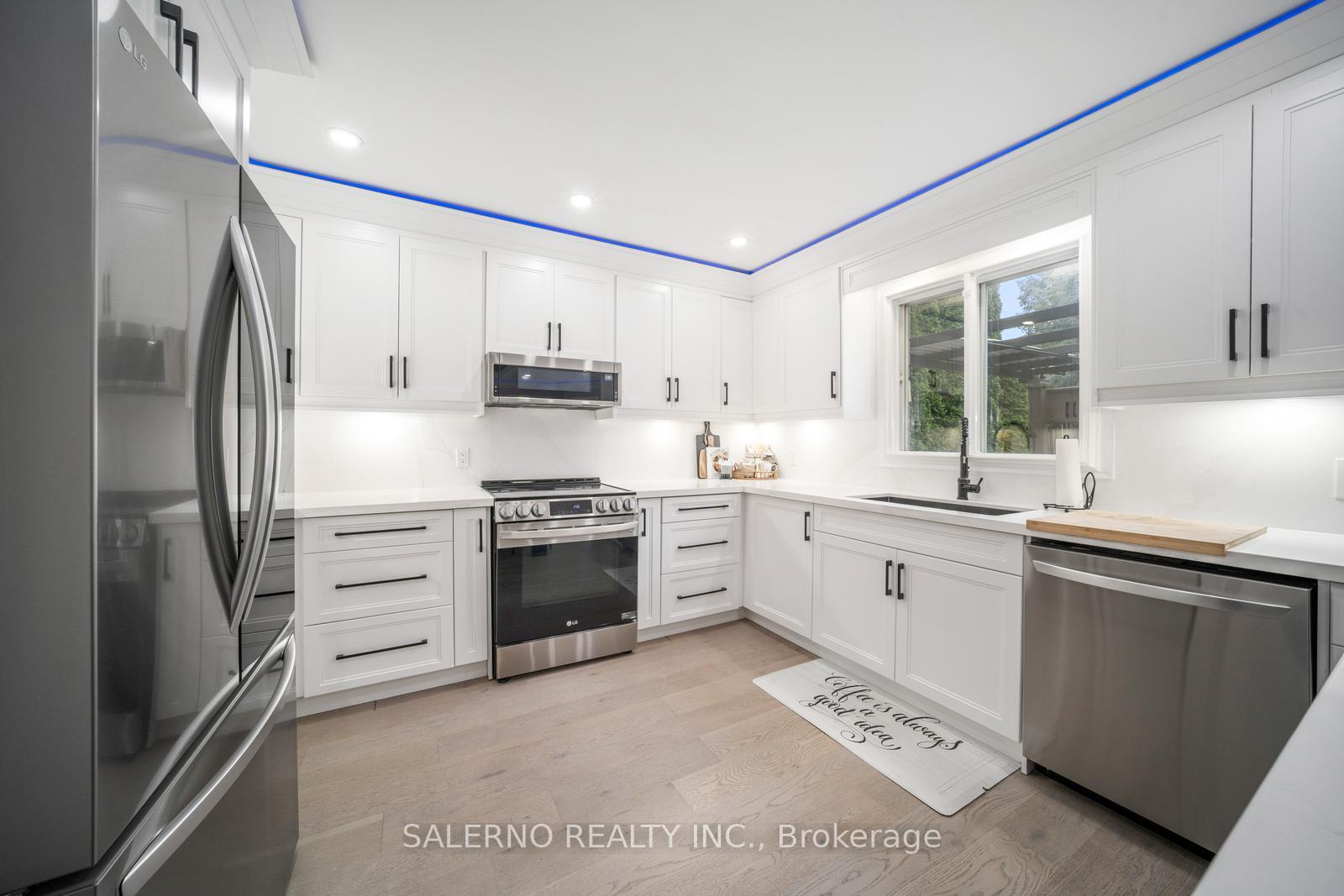 Photo 14 of 21 Bentonwood Crescent, Whitby, Pringle Creek — HOMEH