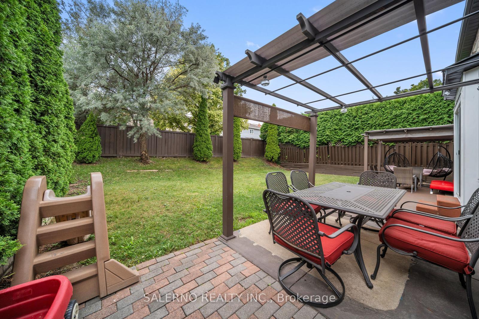Photo 42 of 21 Bentonwood Crescent, Whitby, Pringle Creek — HOMEH