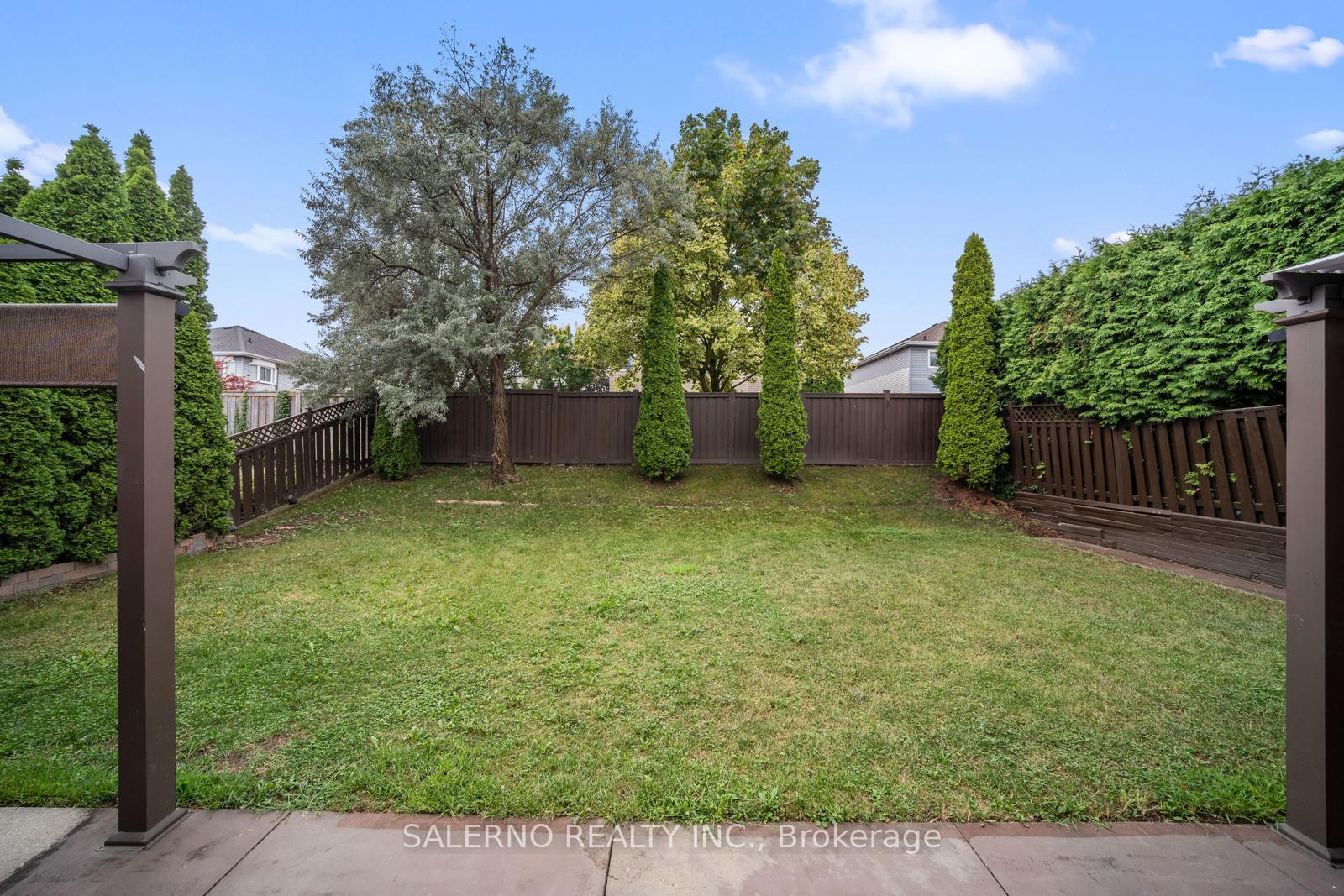 Photo 43 of 21 Bentonwood Crescent, Whitby, Pringle Creek — HOMEH