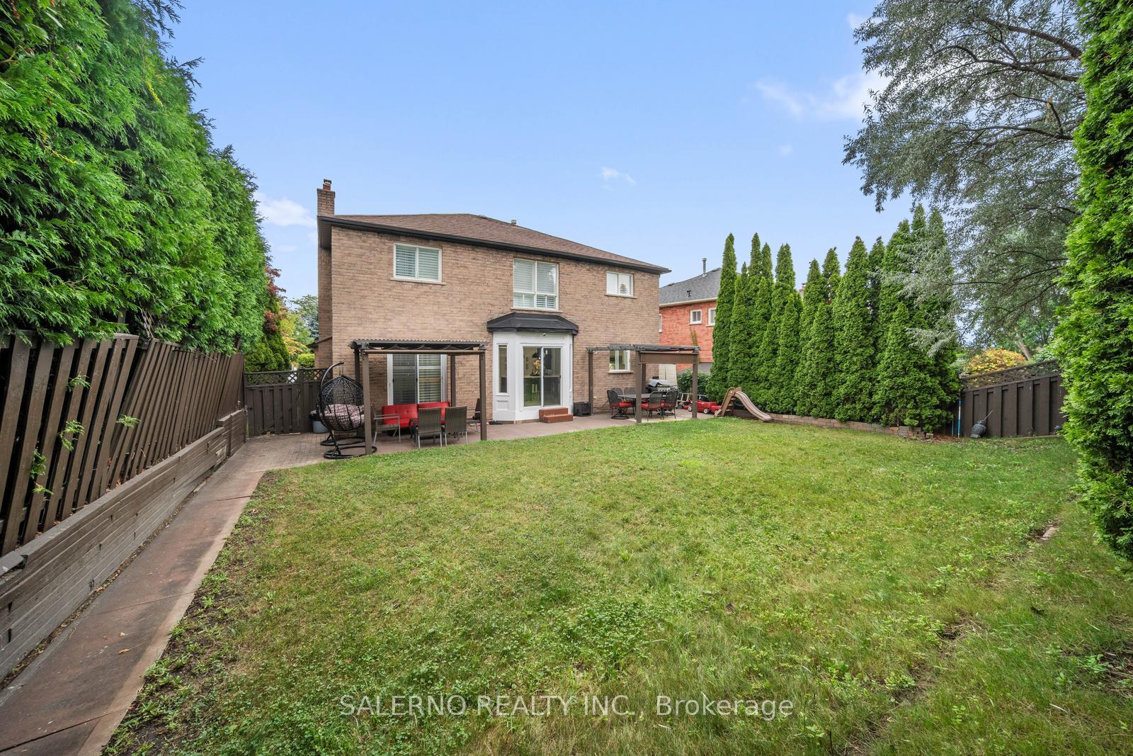 Photo 47 of 21 Bentonwood Crescent, Whitby, Pringle Creek — HOMEH