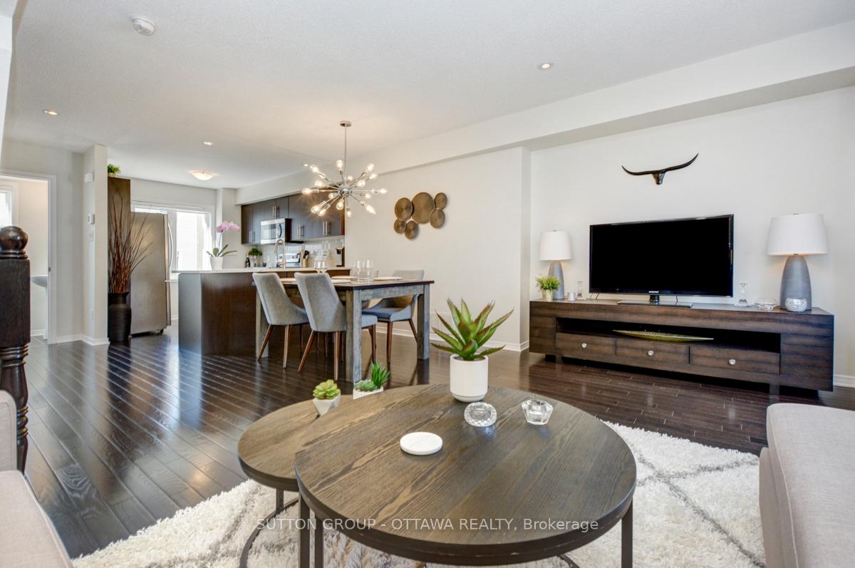 Photo 14 of 408 Sadar Private, Ottawa, Barrhaven - Cedargrove/Fraserdale — HOMEH
