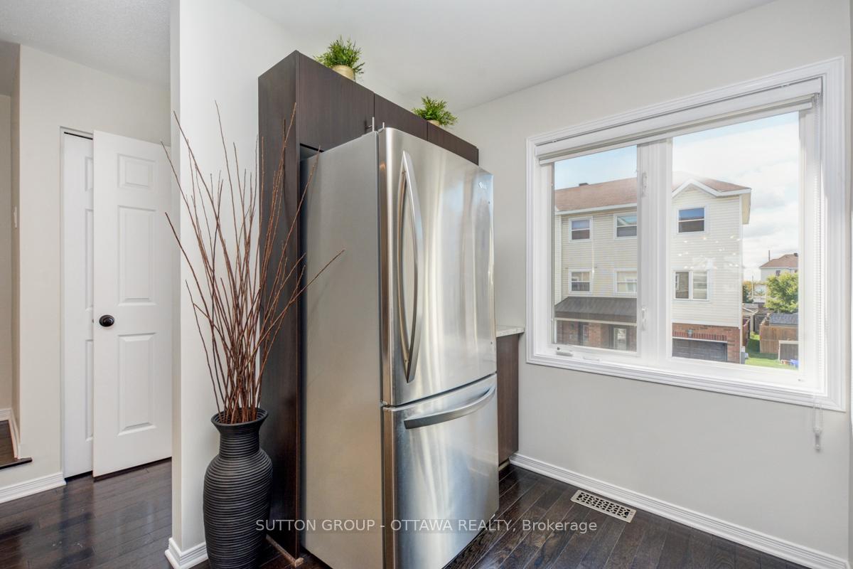Photo 20 of 408 Sadar Private, Ottawa, Barrhaven - Cedargrove/Fraserdale — HOMEH