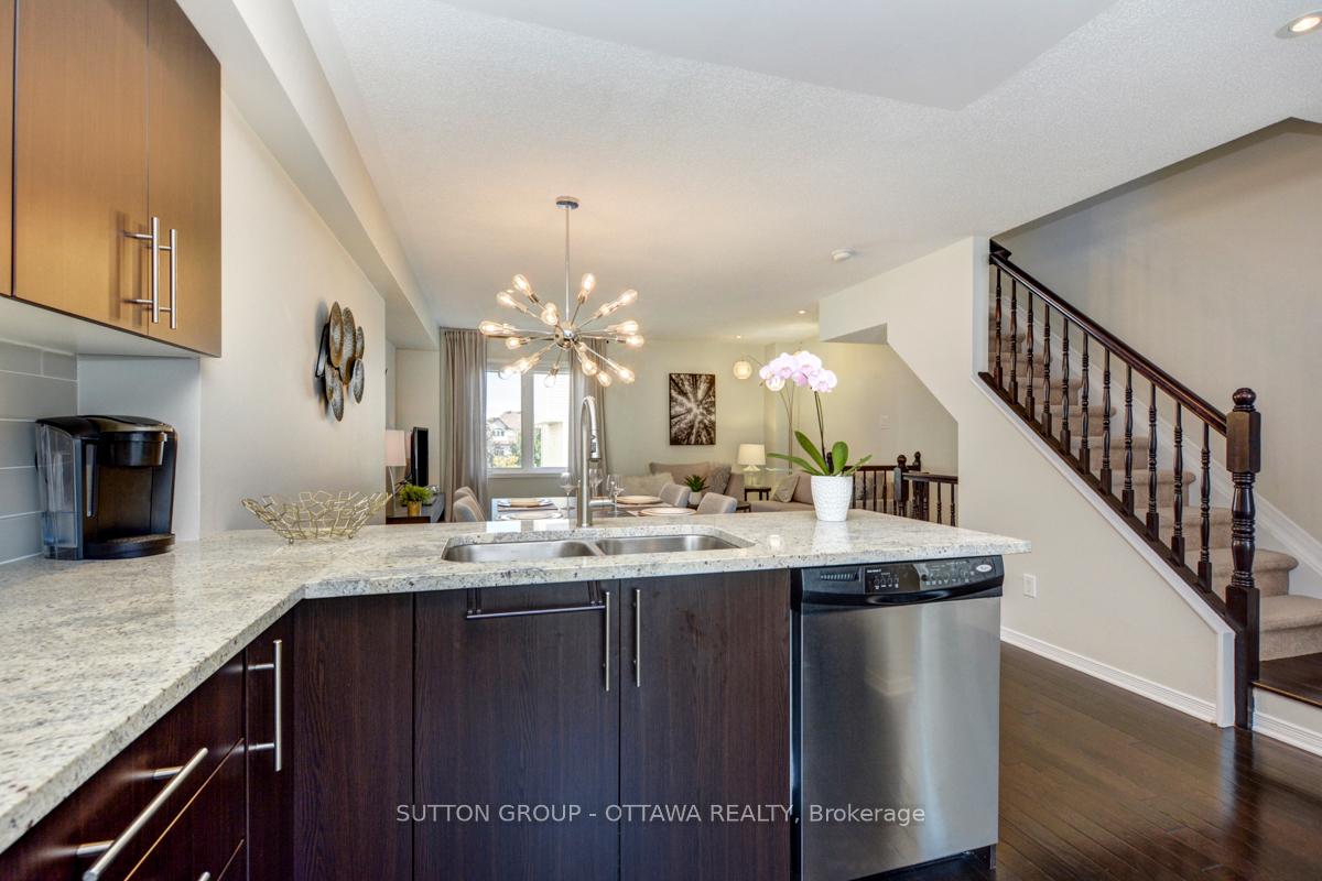 Photo 22 of 408 Sadar Private, Ottawa, Barrhaven - Cedargrove/Fraserdale — HOMEH