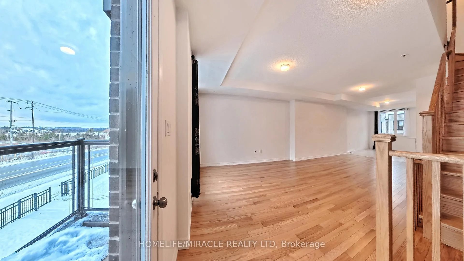 Photo 15 of 59 Sorbara Way, Whitby, Brooklin — HOMEH