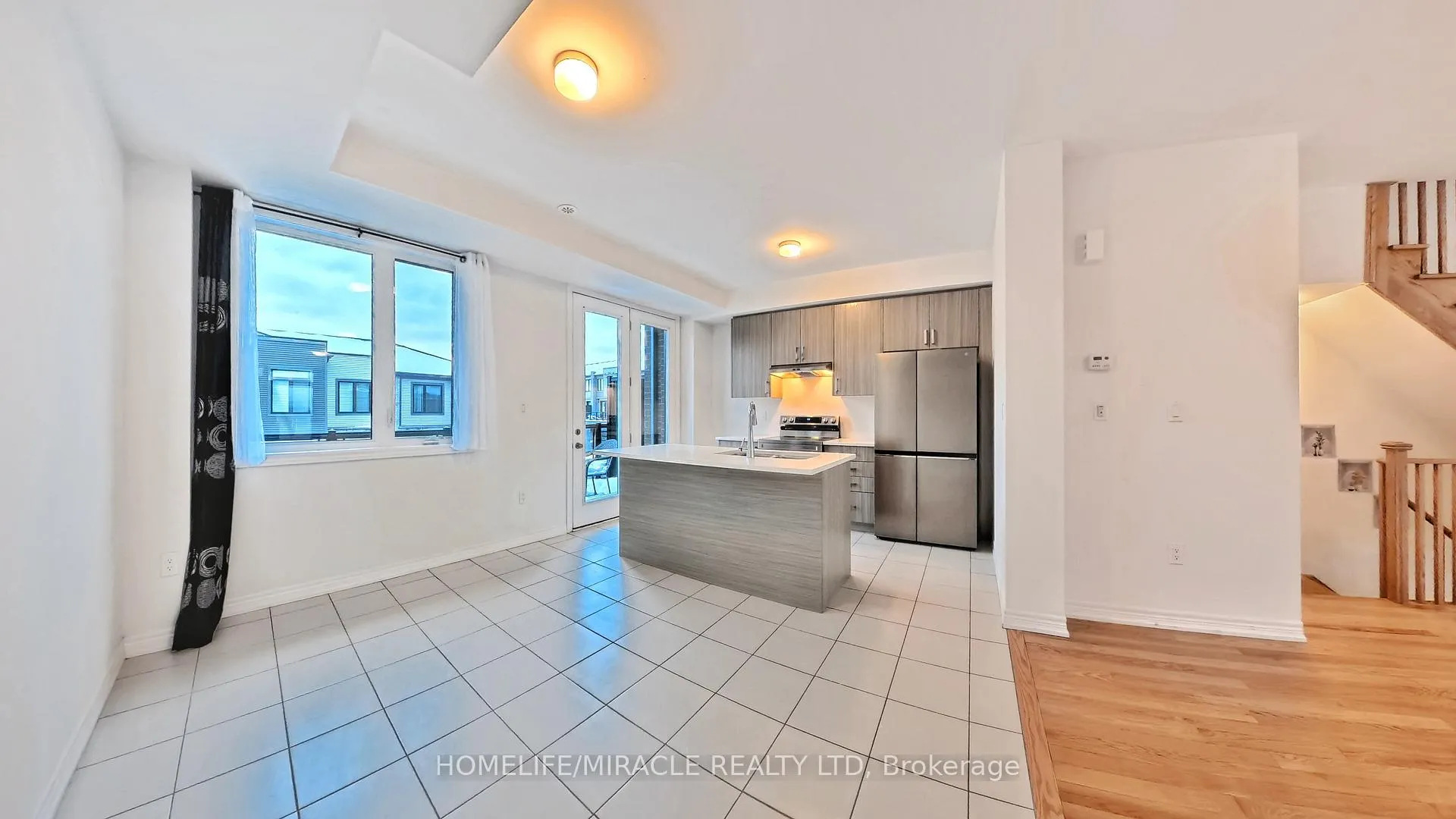 Photo 27 of 59 Sorbara Way, Whitby, Brooklin — HOMEH