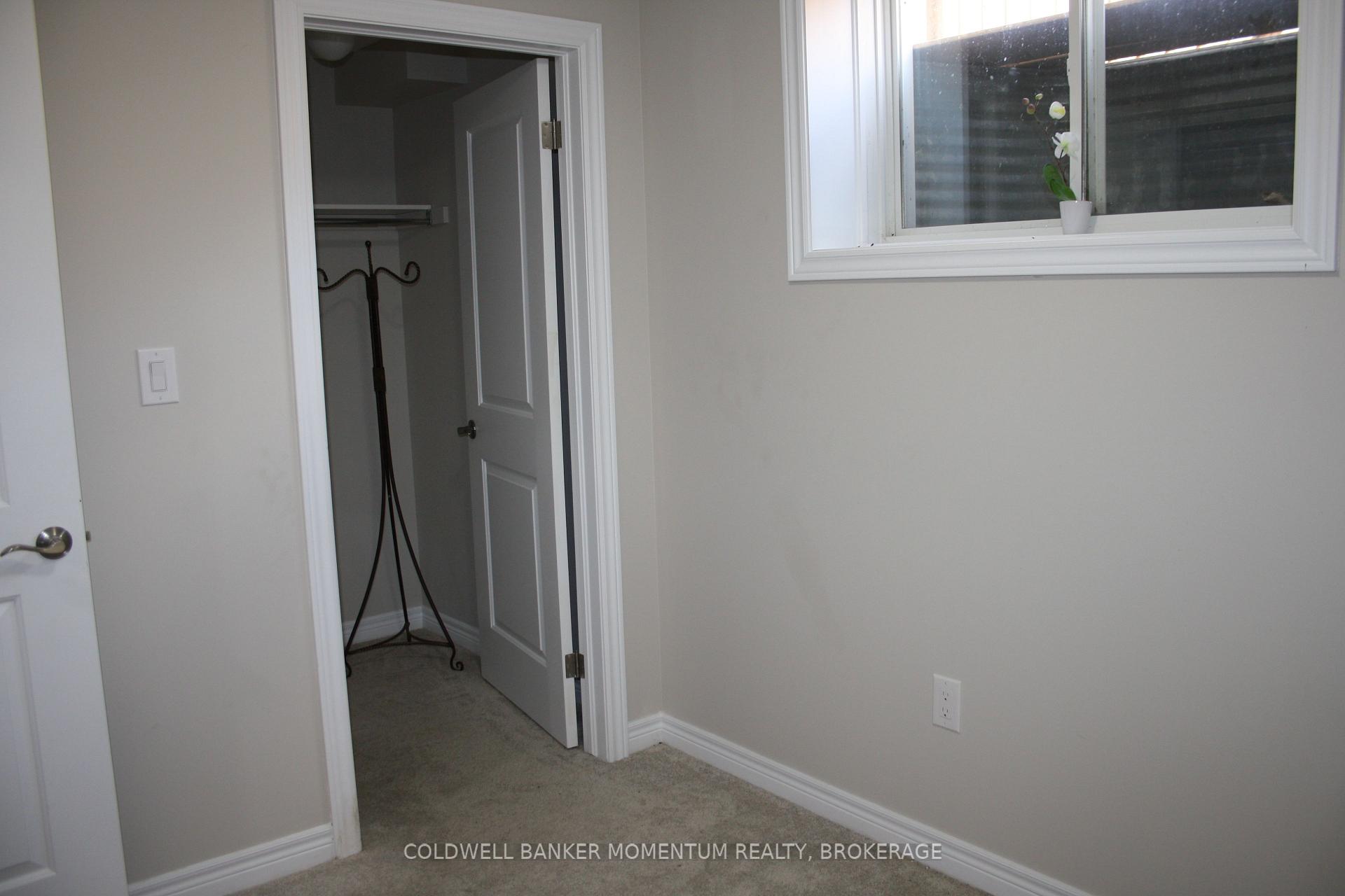 Photo 10 of 5 Laurent Avenue, Welland, Lincoln/Crowland — HOMEH