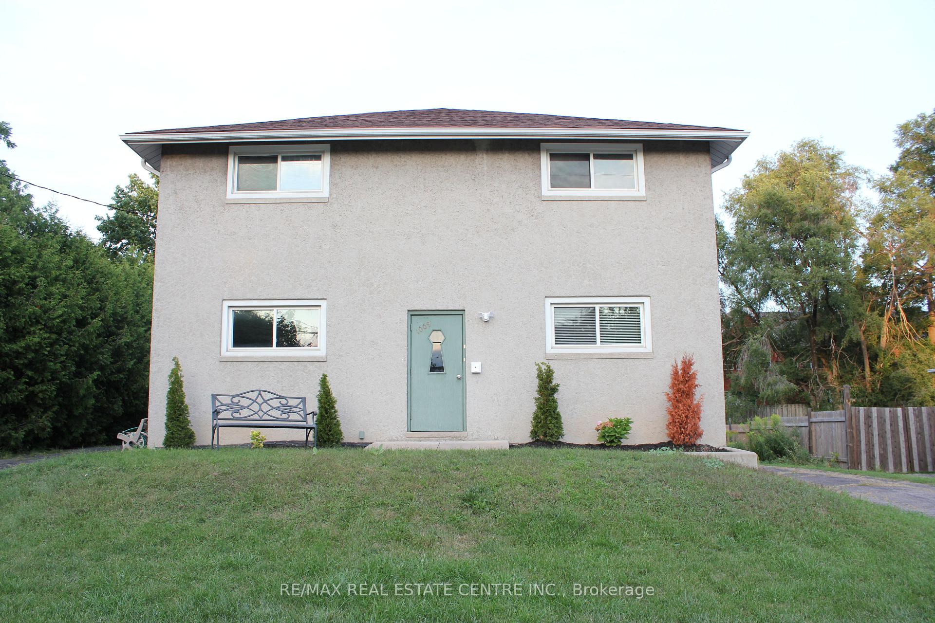 Photo 3 of Unit 1, 1009 Byron Street S, Whitby, Downtown Whitby — HOMEH