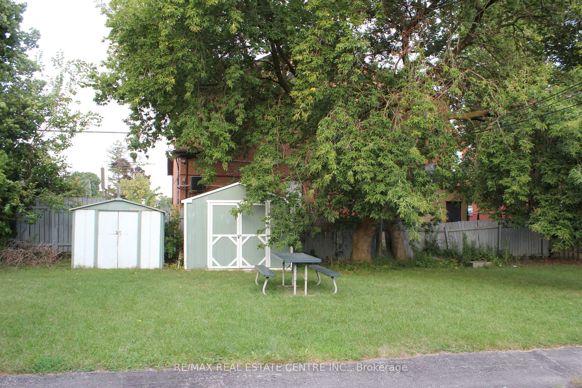 Photo 6 of Unit 1, 1009 Byron Street S, Whitby, Downtown Whitby — HOMEH