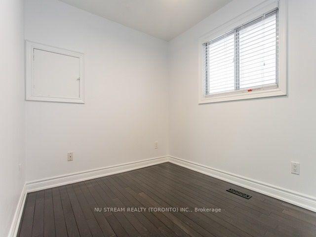 Photo 7 of 8 Peachtree Place, Vaughan, Glen Shields — HOMEH