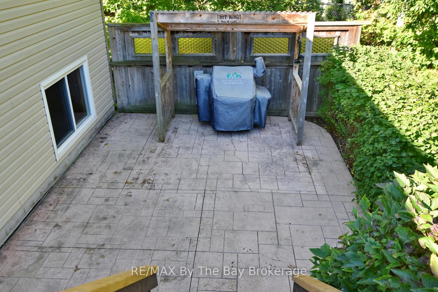 Photo 36 of 60 Caribou Trail, Wasaga Beach — HOMEH