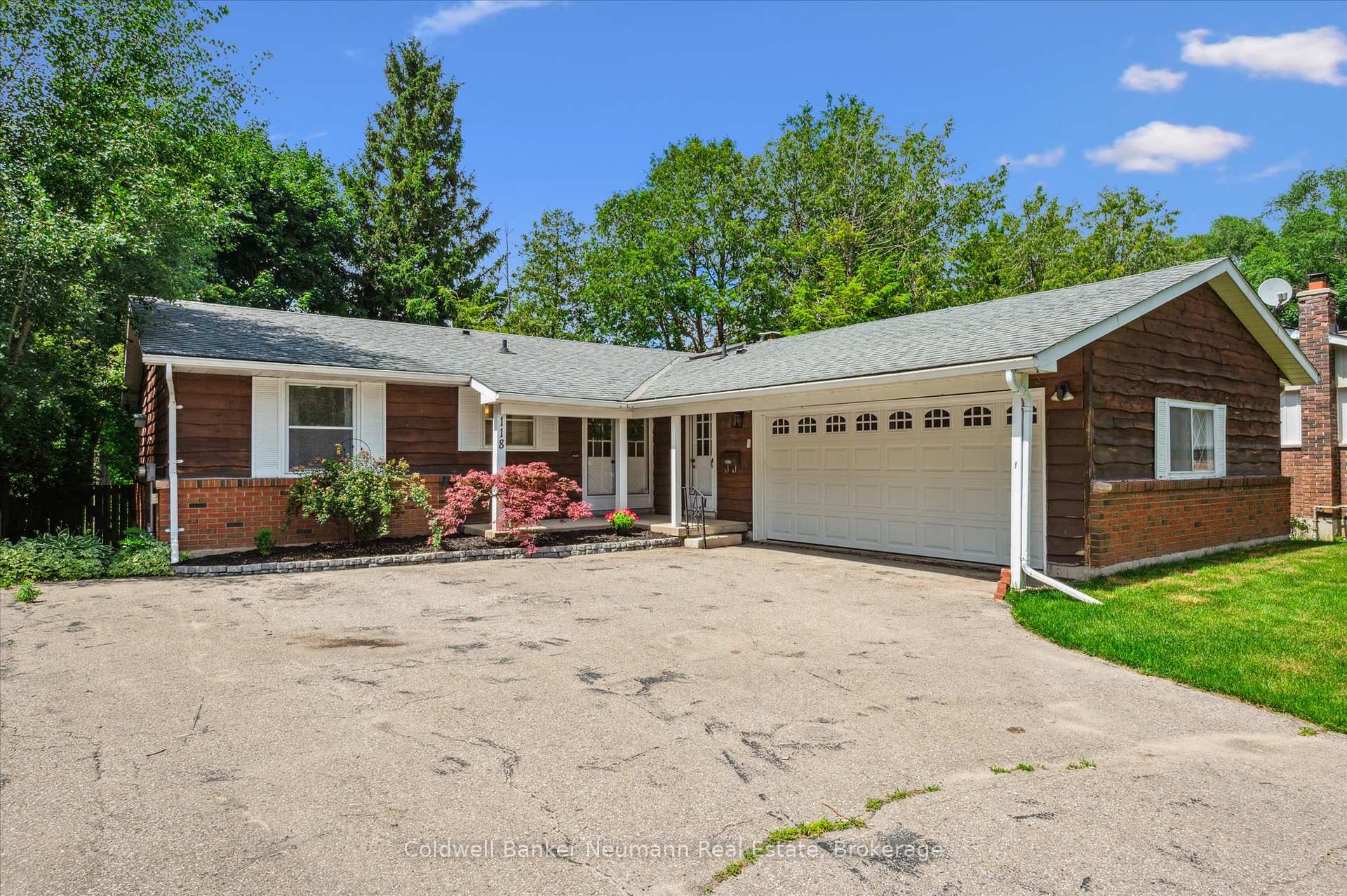 Front of 118 Moccasin Drive