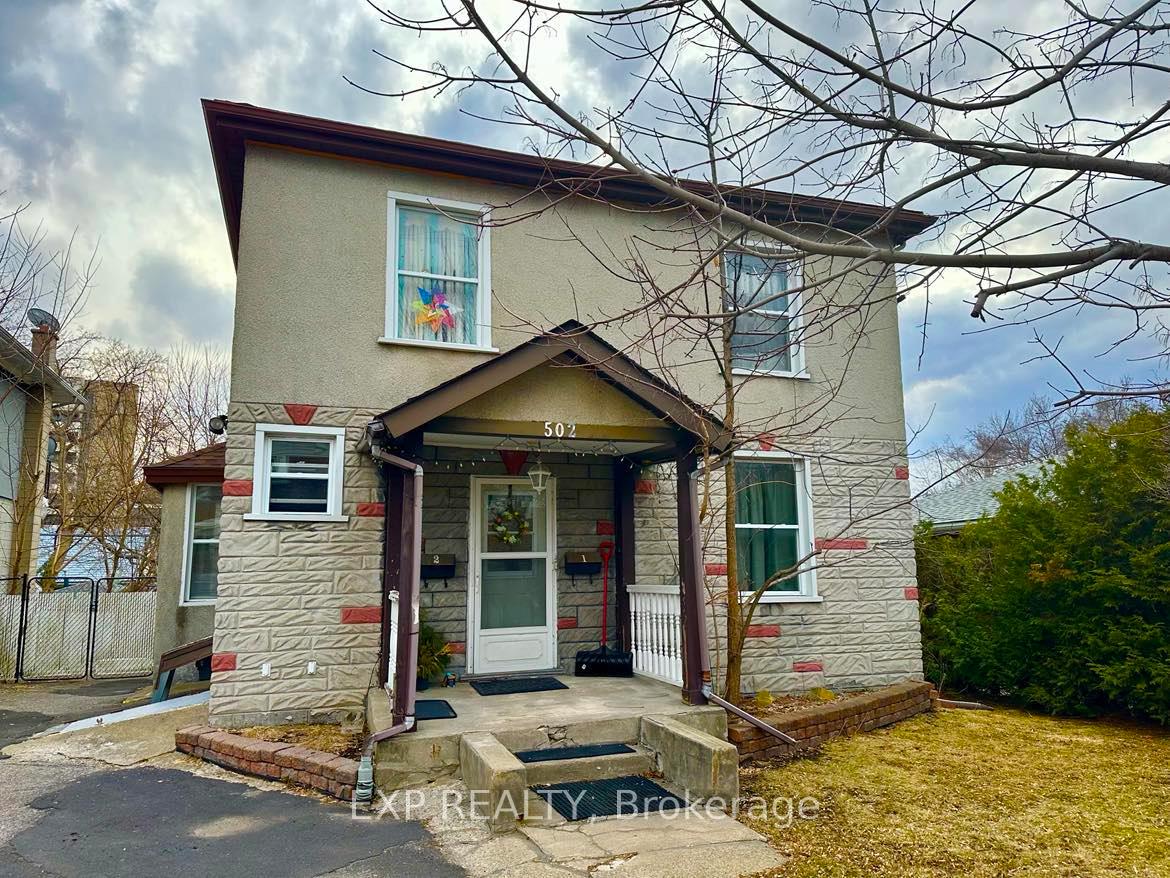 Front of Unit 1, 502 Richardson Avenue