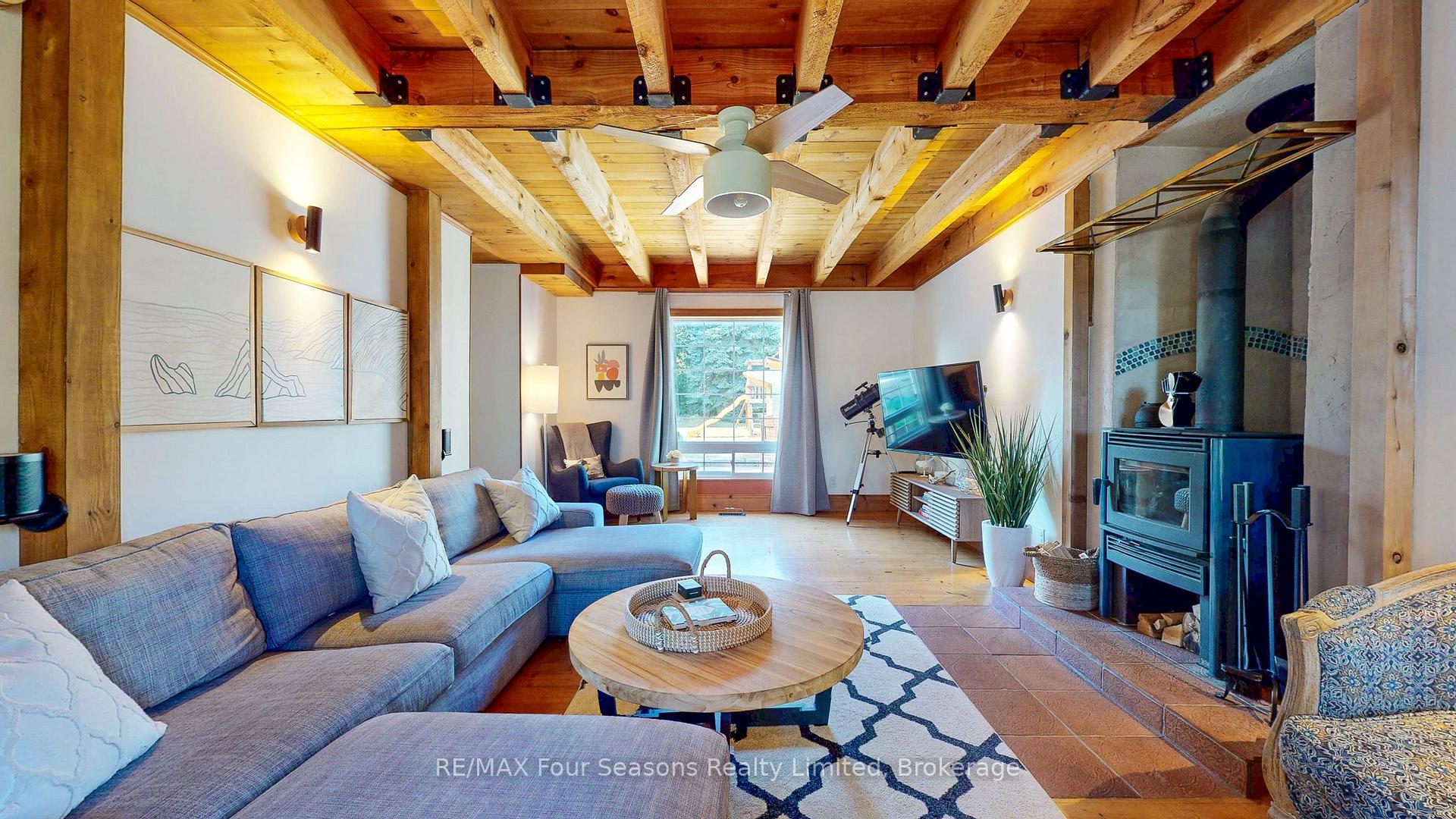 Photo 6 of 173 Brooker Boulevard, Blue Mountains — HOMEH