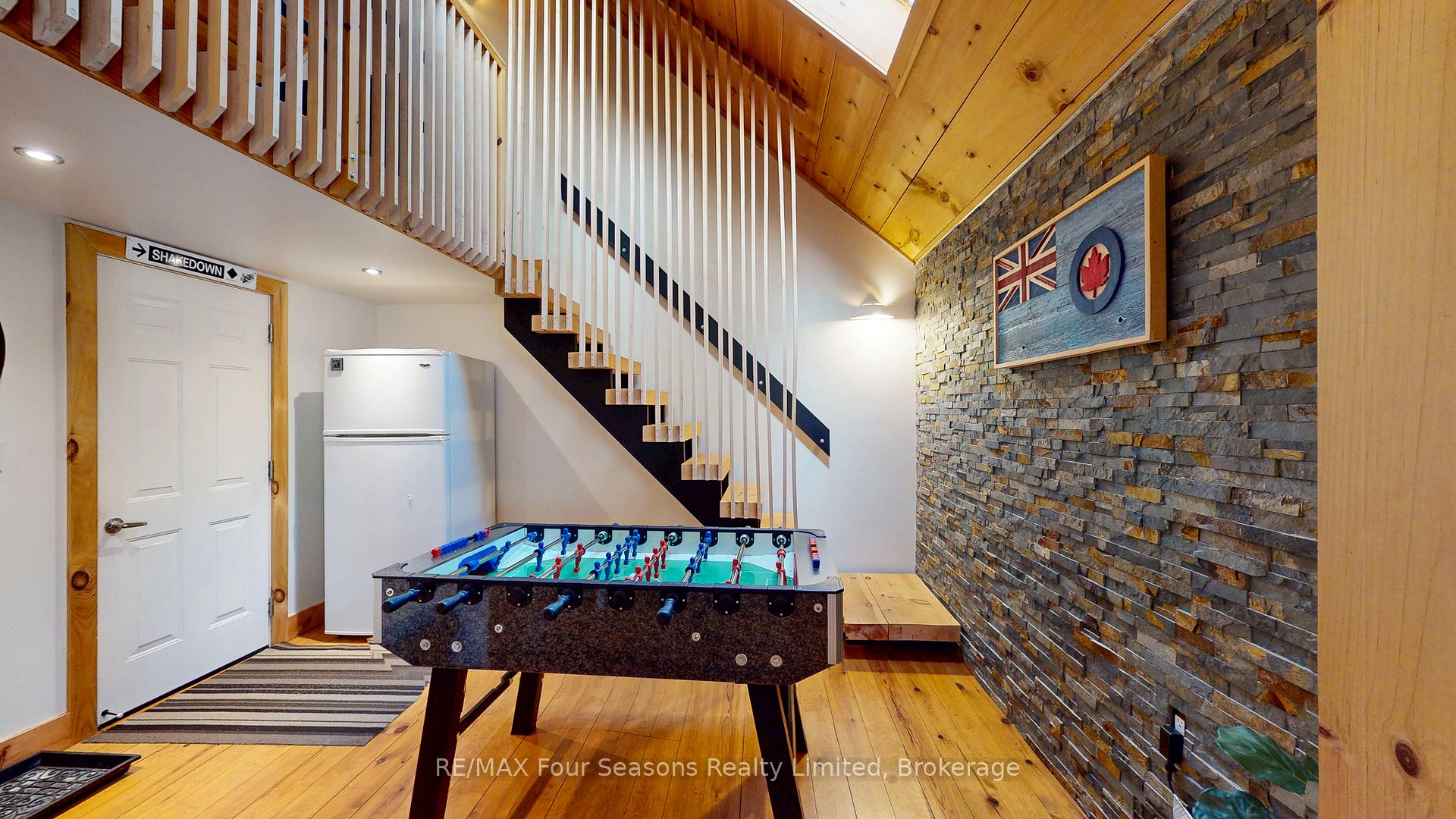 Photo 10 of 173 Brooker Boulevard, Blue Mountains — HOMEH