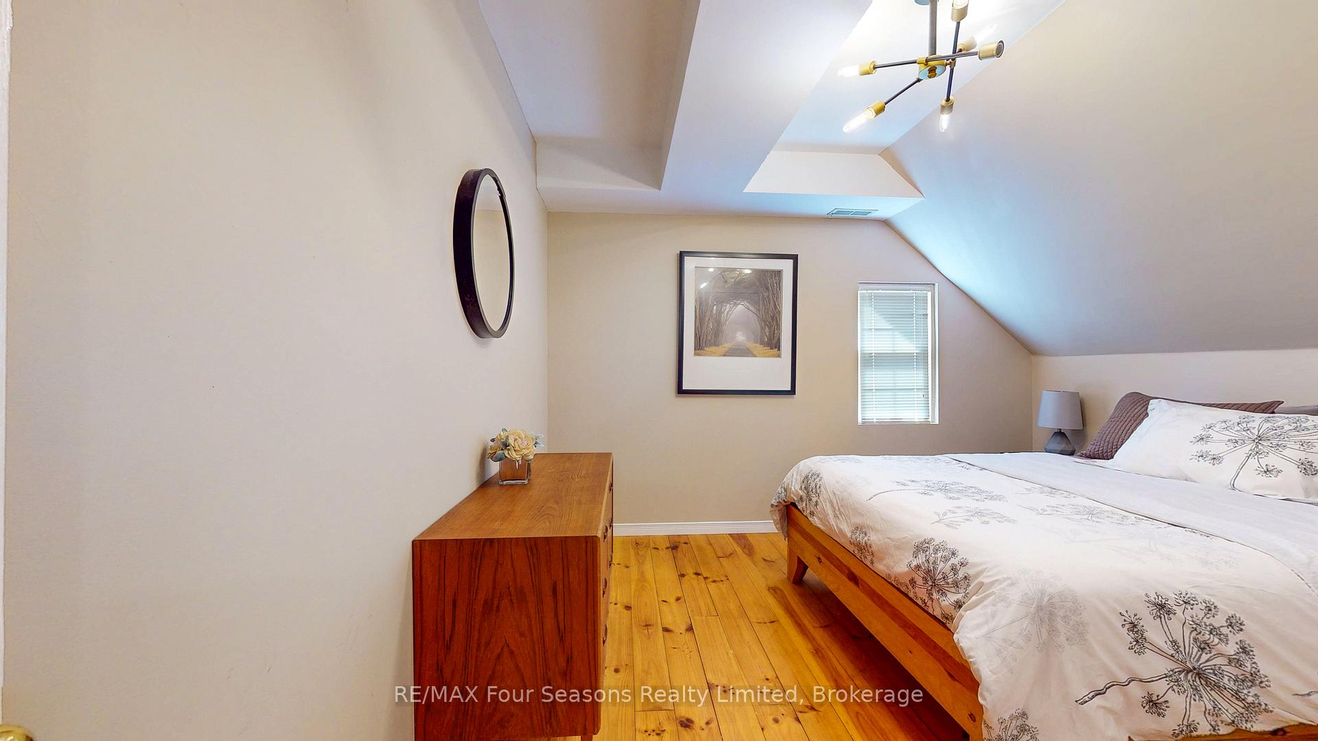 Photo 34 of 173 Brooker Boulevard, Blue Mountains — HOMEH
