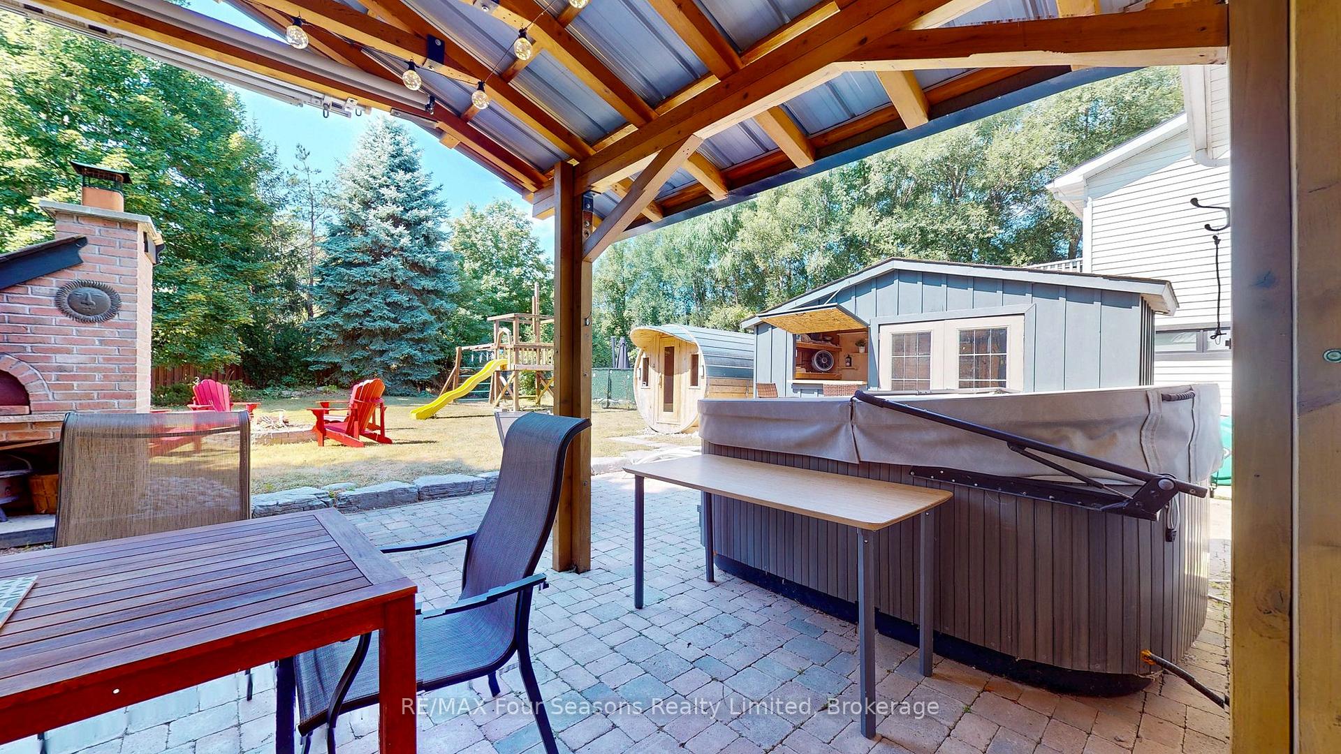 Photo 32 of 173 Brooker Boulevard, Blue Mountains — HOMEH