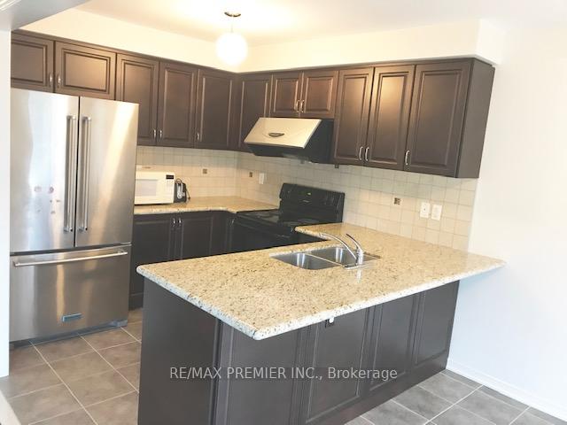 Photo 3 of 61 Manordale Crescent, Vaughan, Vellore Village — HOMEH