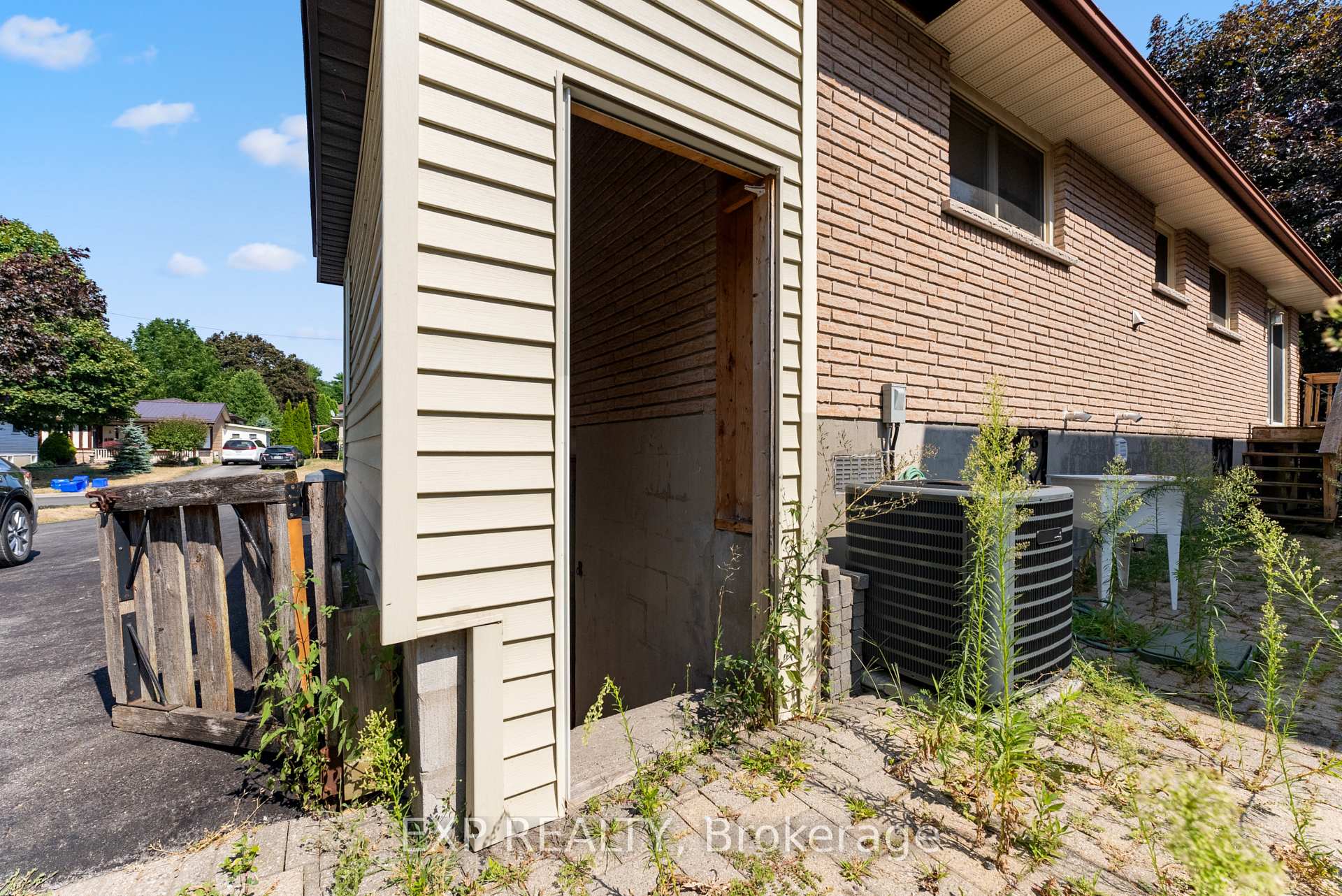 Photo 18 of 2 Alnet Drive, Belleville, Belleville Ward — HOMEH