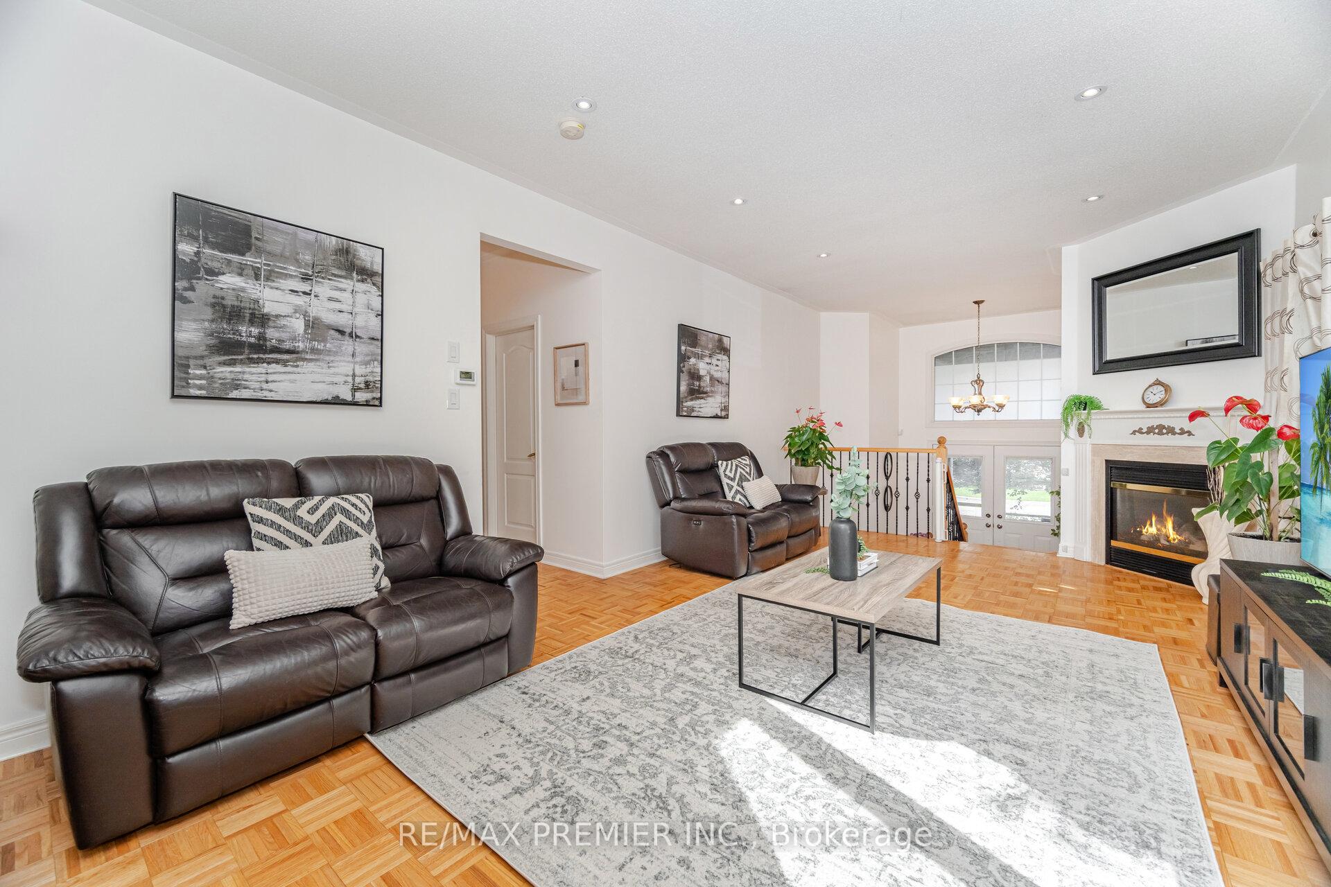 Photo 7 of 183 Regency View Heights, Vaughan, Rural Vaughan — HOMEH