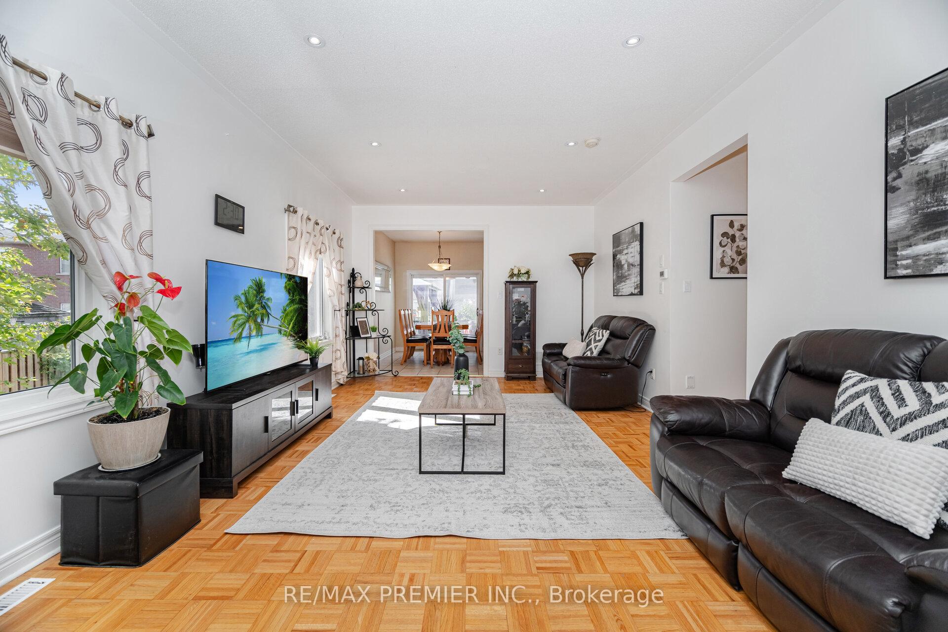 Photo 9 of 183 Regency View Heights, Vaughan, Rural Vaughan — HOMEH
