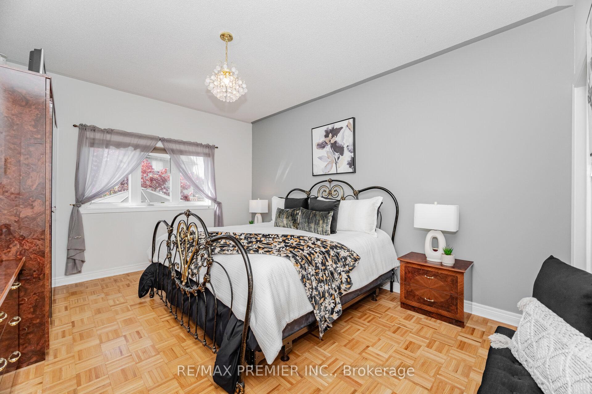 Photo 17 of 183 Regency View Heights, Vaughan, Rural Vaughan — HOMEH