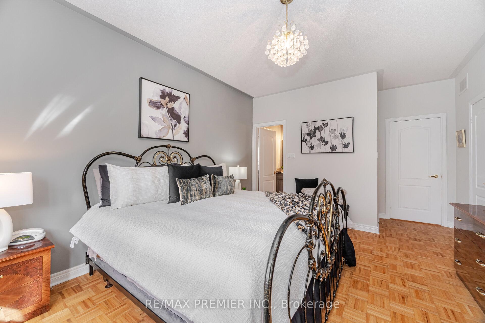 Photo 18 of 183 Regency View Heights, Vaughan, Rural Vaughan — HOMEH