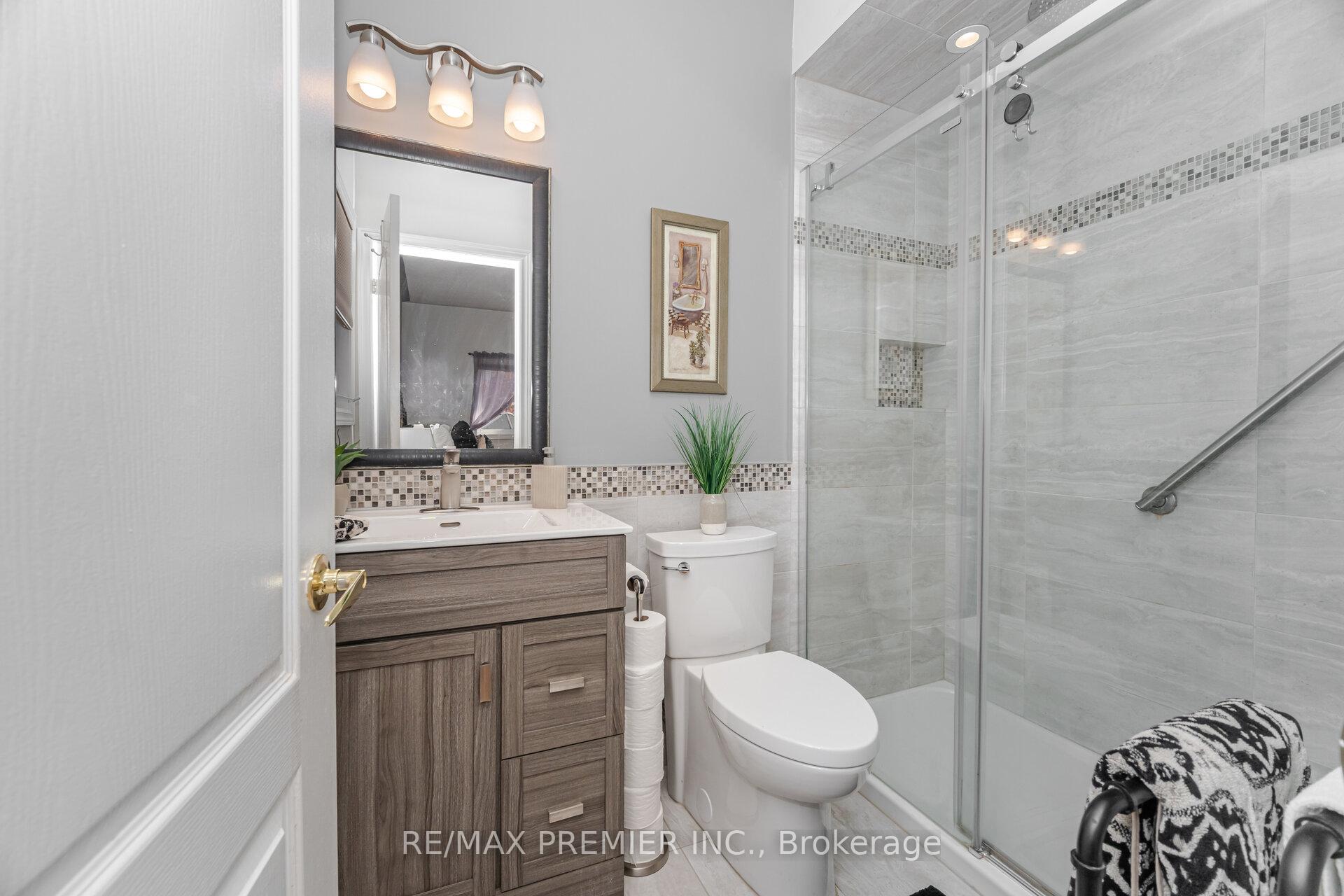 Photo 19 of 183 Regency View Heights, Vaughan, Rural Vaughan — HOMEH