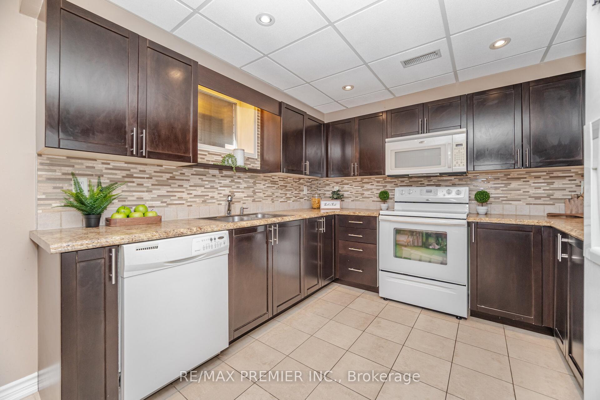 Photo 25 of 183 Regency View Heights, Vaughan, Rural Vaughan — HOMEH
