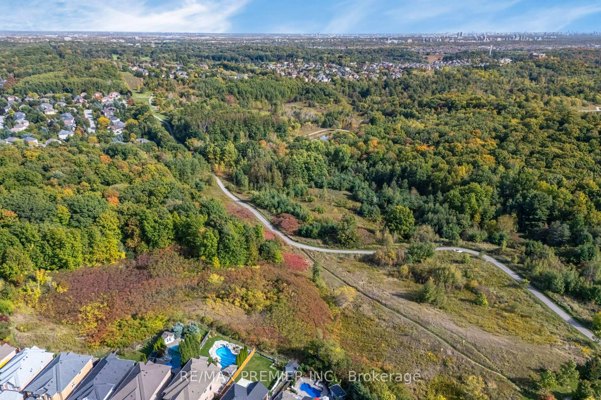Photo 48 of 183 Regency View Heights, Vaughan, Rural Vaughan — HOMEH