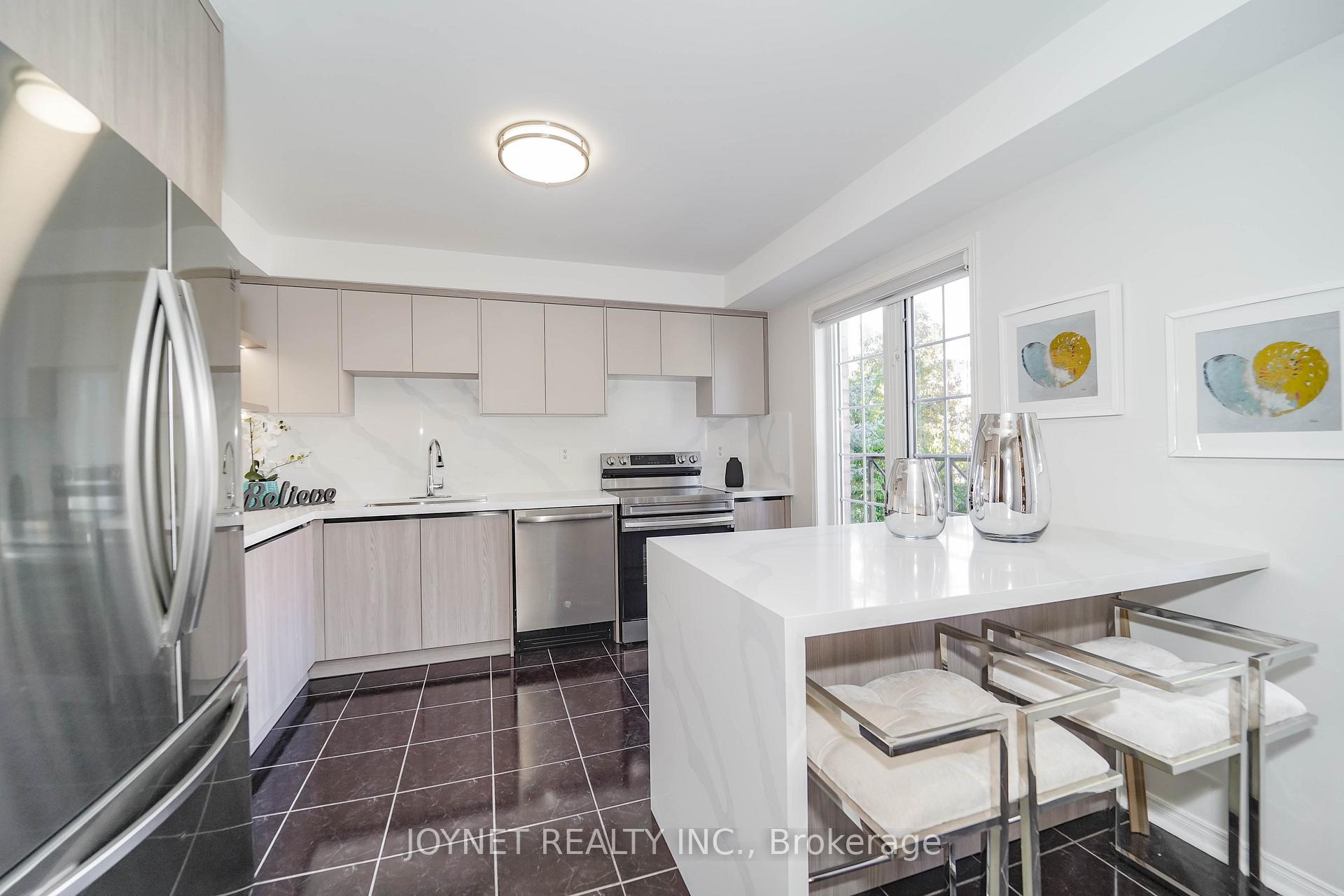 Photo 20 of 243 Yellowood Circle, Vaughan, Patterson — HOMEH