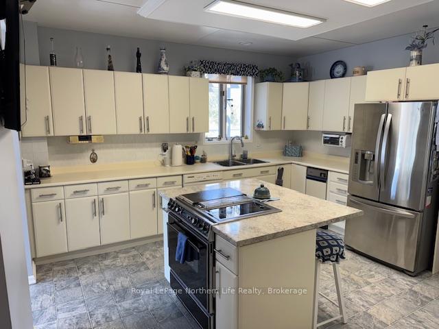 Photo 4 of 135 Main Street, West Nipissing, Sturgeon Falls — HOMEH