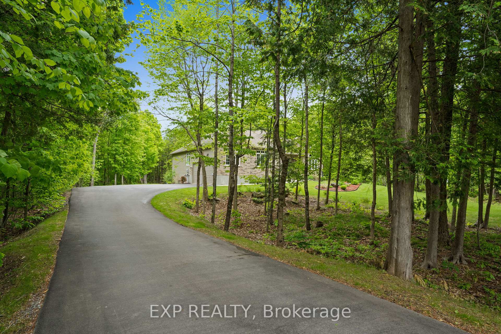 Photo 3 of 213 Justin Drive, Beckwith, Beckwith Twp — HOMEH