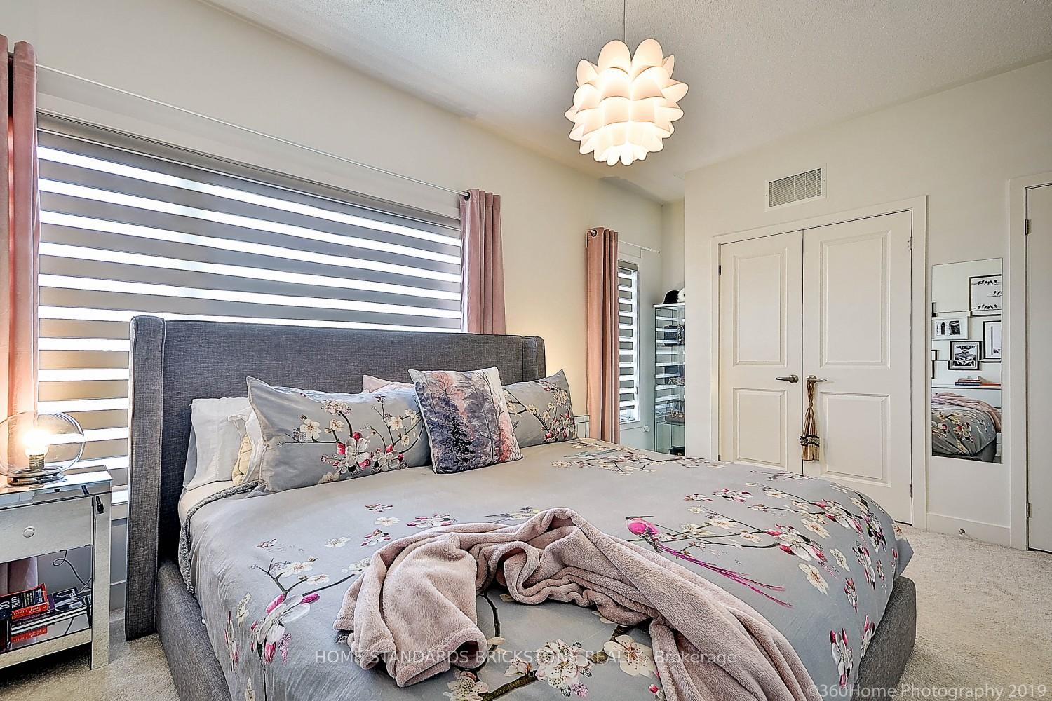Photo 12 of 47 Carpaccio Avenue, Vaughan, Vellore Village — HOMEH