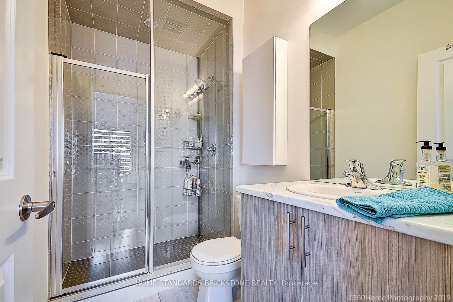 Photo 13 of 47 Carpaccio Avenue, Vaughan, Vellore Village — HOMEH