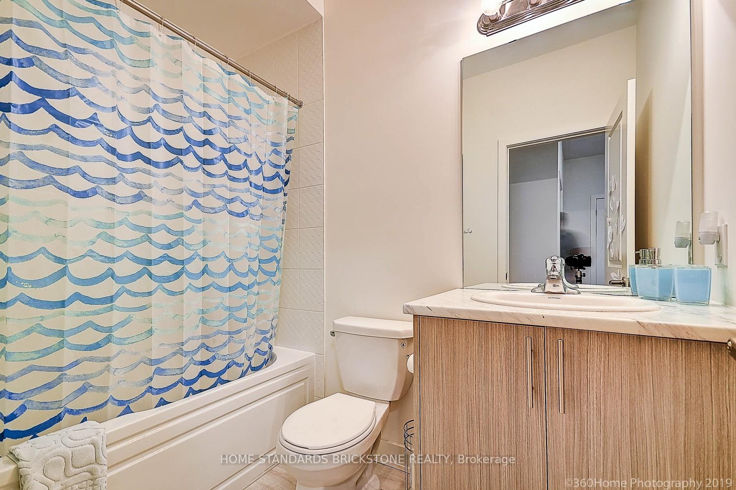 Photo 16 of 47 Carpaccio Avenue, Vaughan, Vellore Village — HOMEH