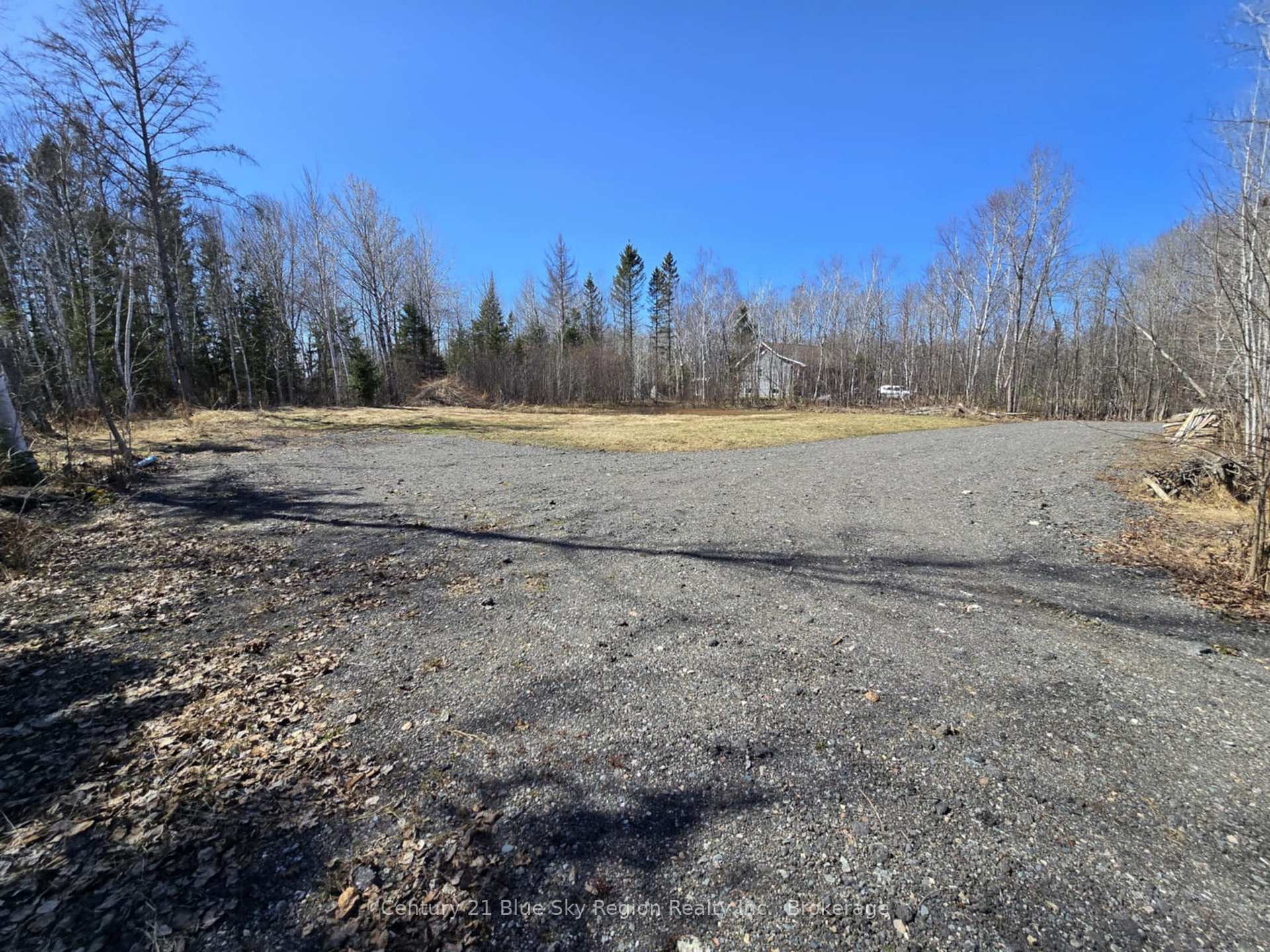 Photo 5 of 809 Evansville Drive, West Nipissing, Sturgeon Falls — HOMEH