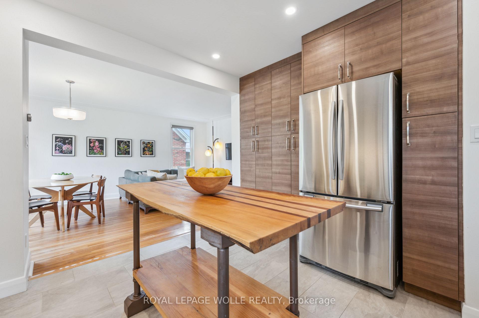 Photo 13 of 158 Lucan Avenue, Waterloo — HOMEH