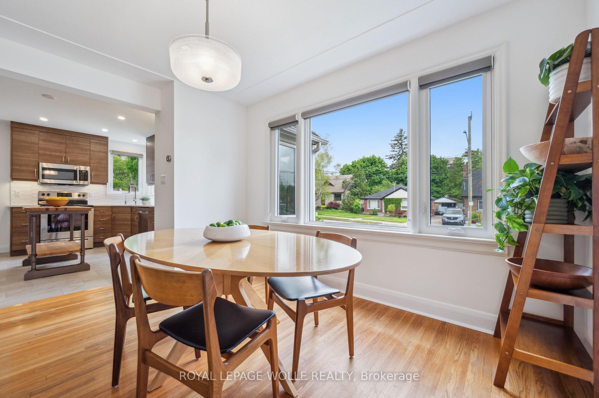 Photo 15 of 158 Lucan Avenue, Waterloo — HOMEH