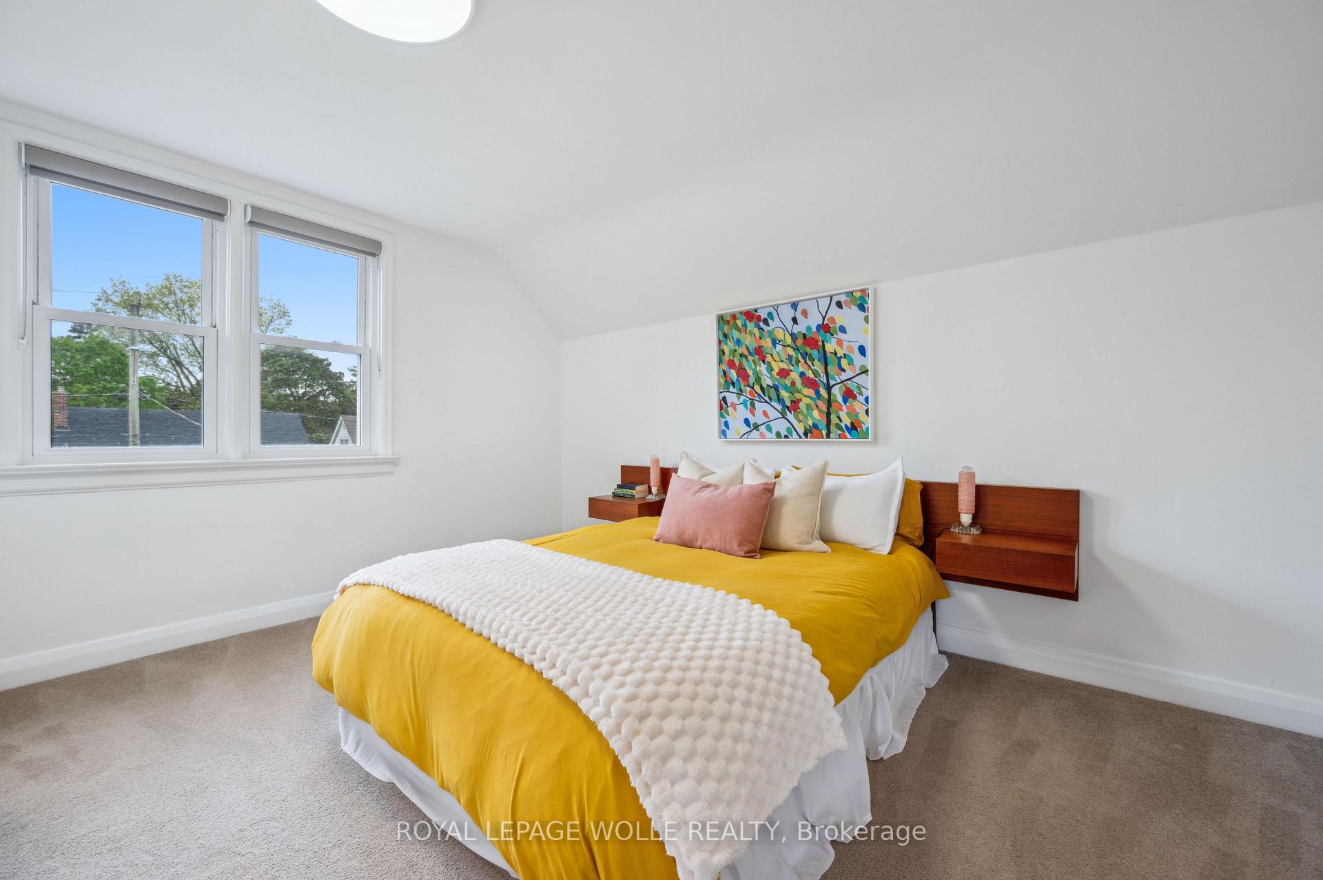 Photo 24 of 158 Lucan Avenue, Waterloo — HOMEH