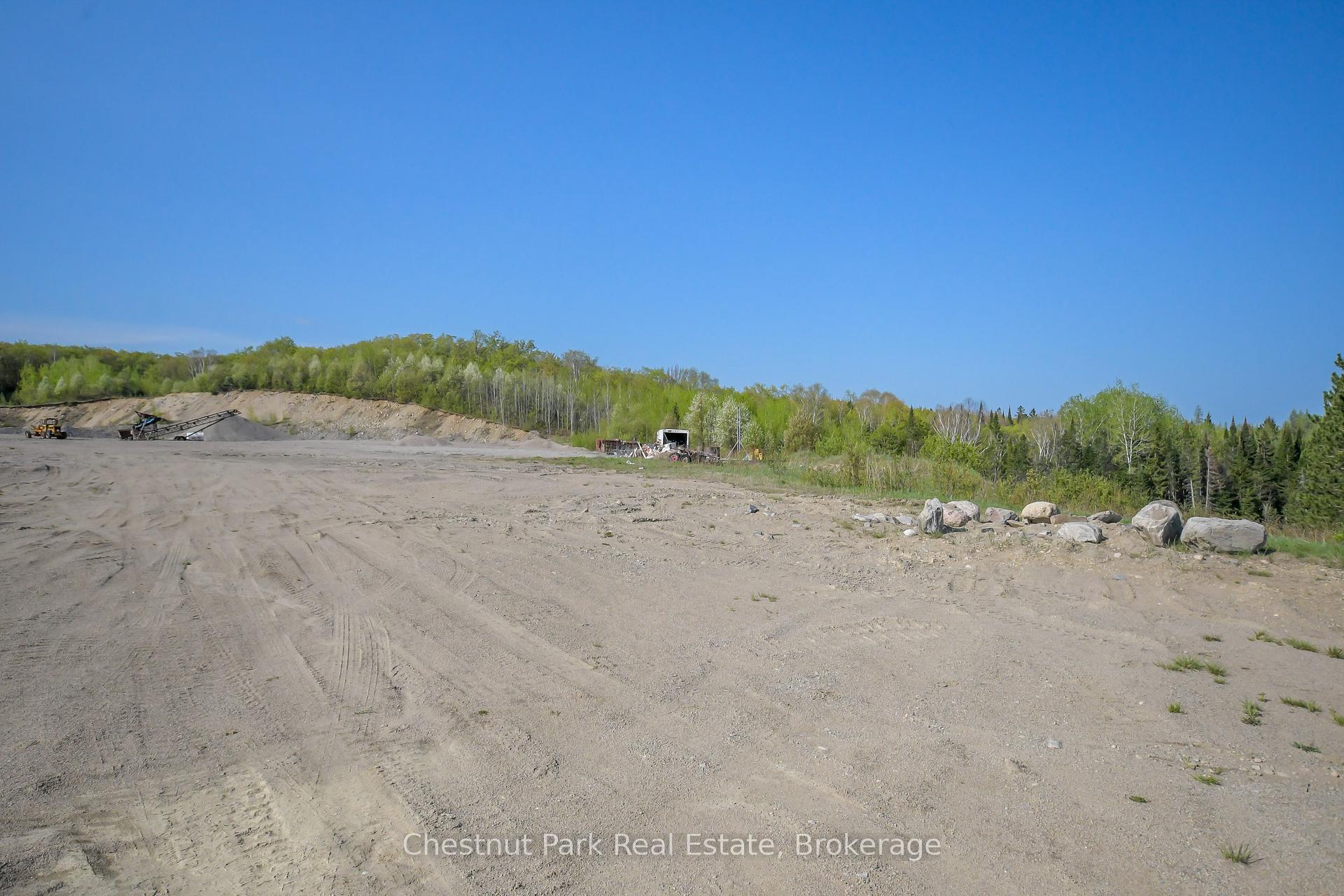 Photo 34 of 1302 Garage Road, Armour — HOMEH
