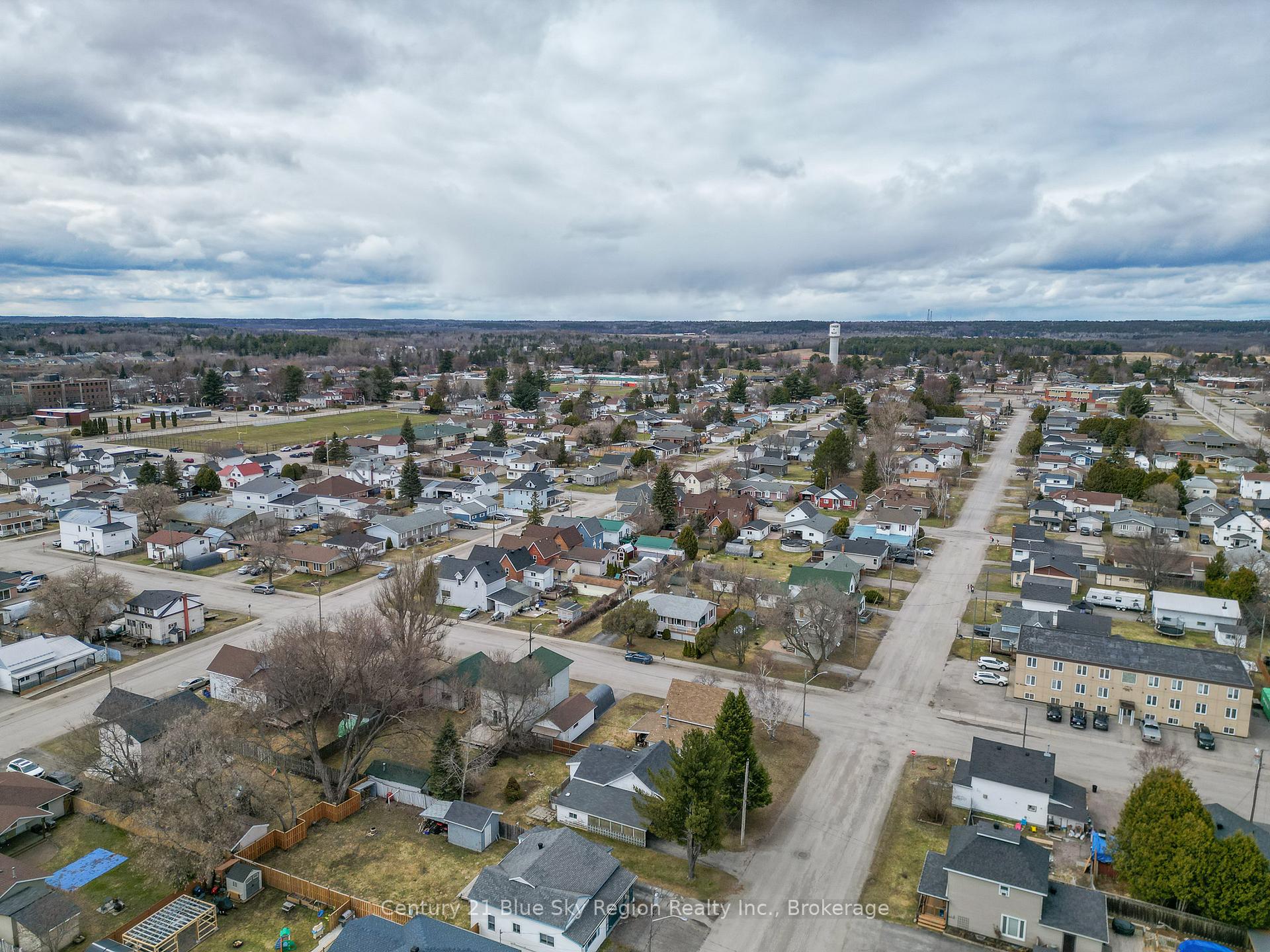 Photo 30 of 144 William Street, West Nipissing, Sturgeon Falls — HOMEH