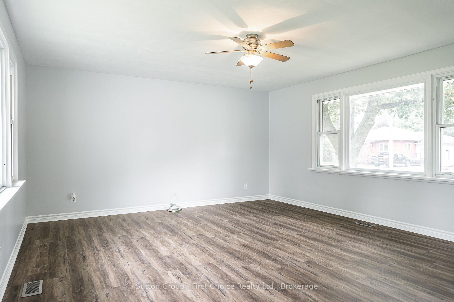 Photo 4 of 44 Huron Road, West Perth, Mitchell — HOMEH