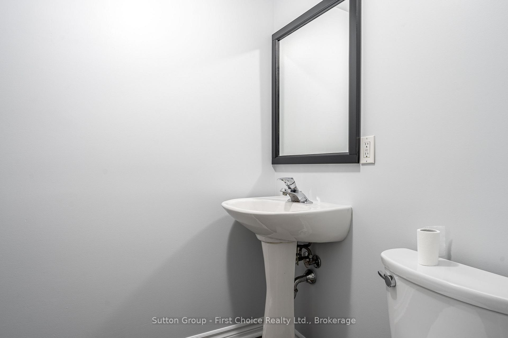 Photo 17 of 44 Huron Road, West Perth, Mitchell — HOMEH