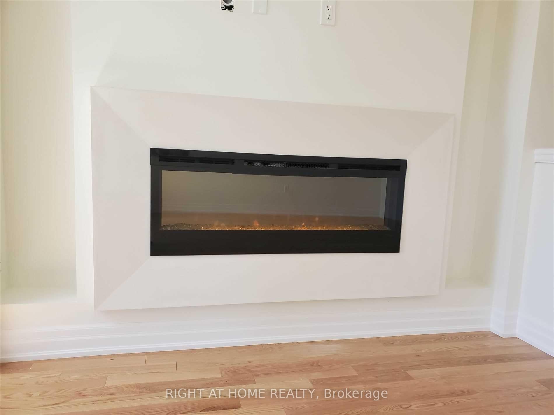 Photo 17 of Unit 3, 2 Church Street, Vaughan, Maple — HOMEH