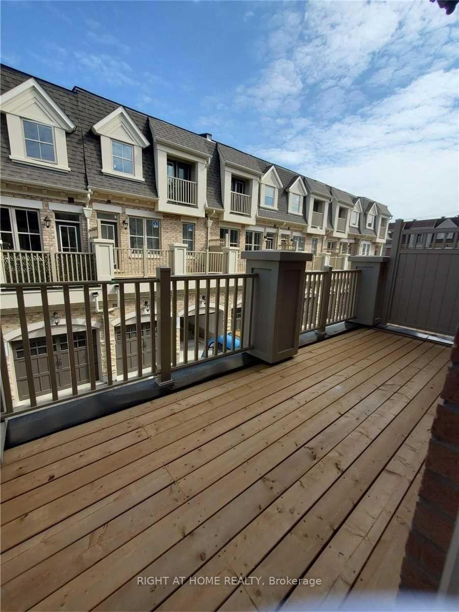 Photo 20 of Unit 3, 2 Church Street, Vaughan, Maple — HOMEH