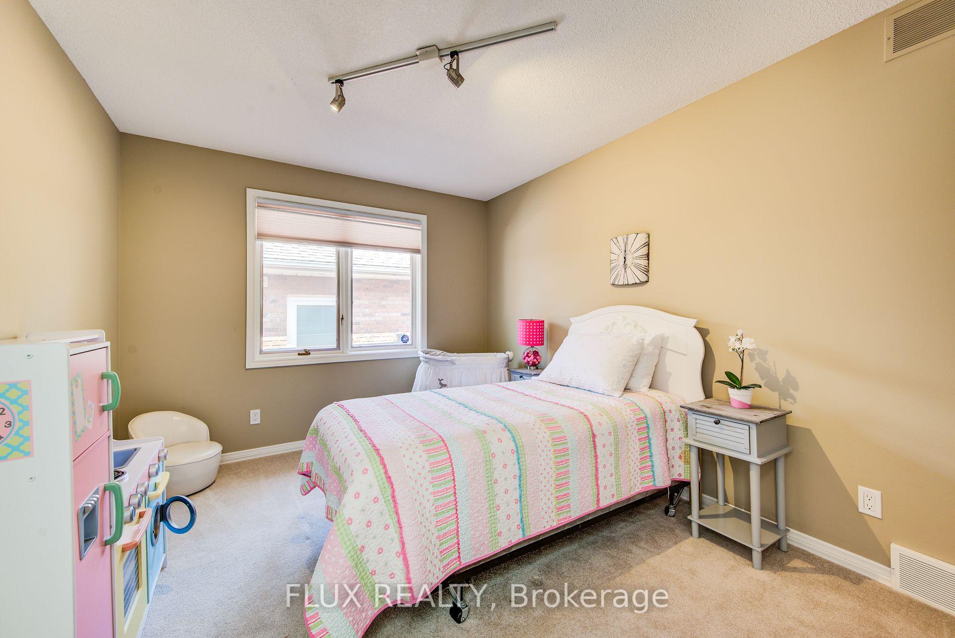 Photo 9 of 573 Hemingway Place, Waterloo — HOMEH